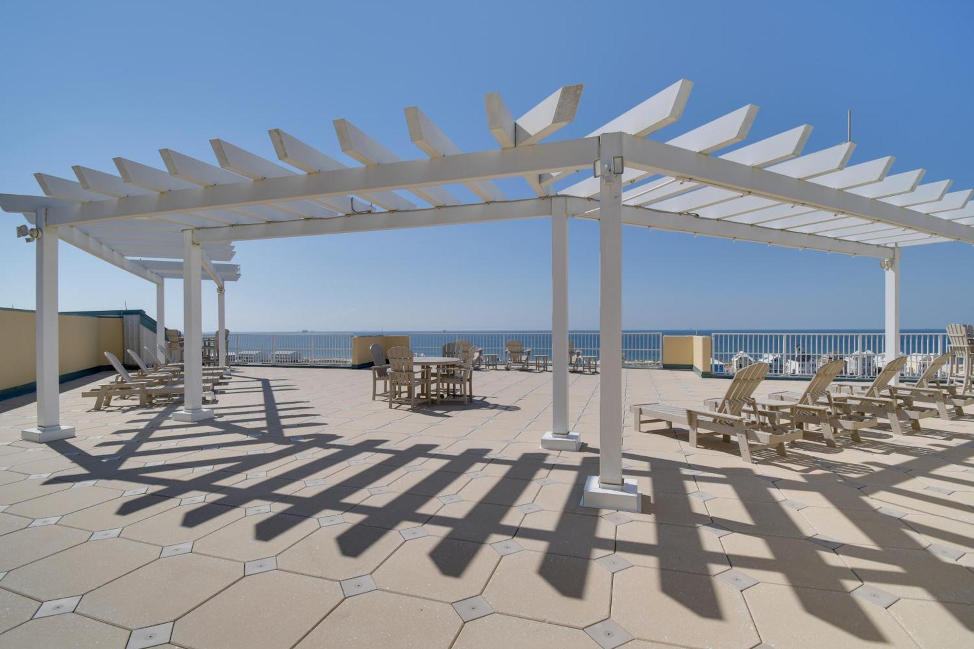 Beachfront Family Escape Pool Access *