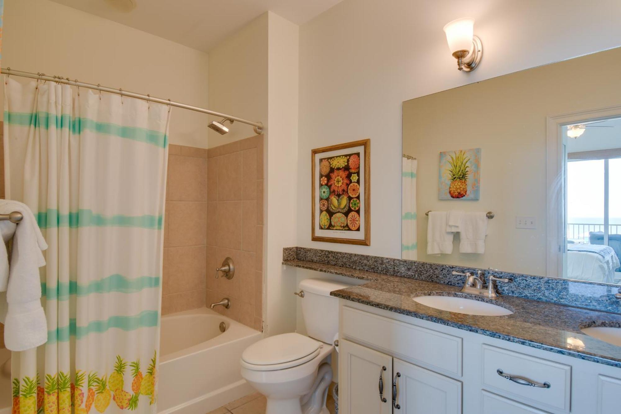 Beachfront Family Escape Pool Access Apartment *