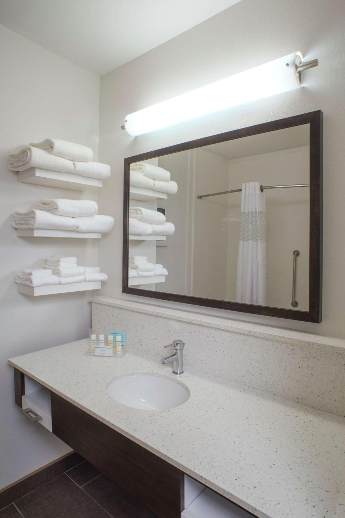 Hampton Hotel 3*