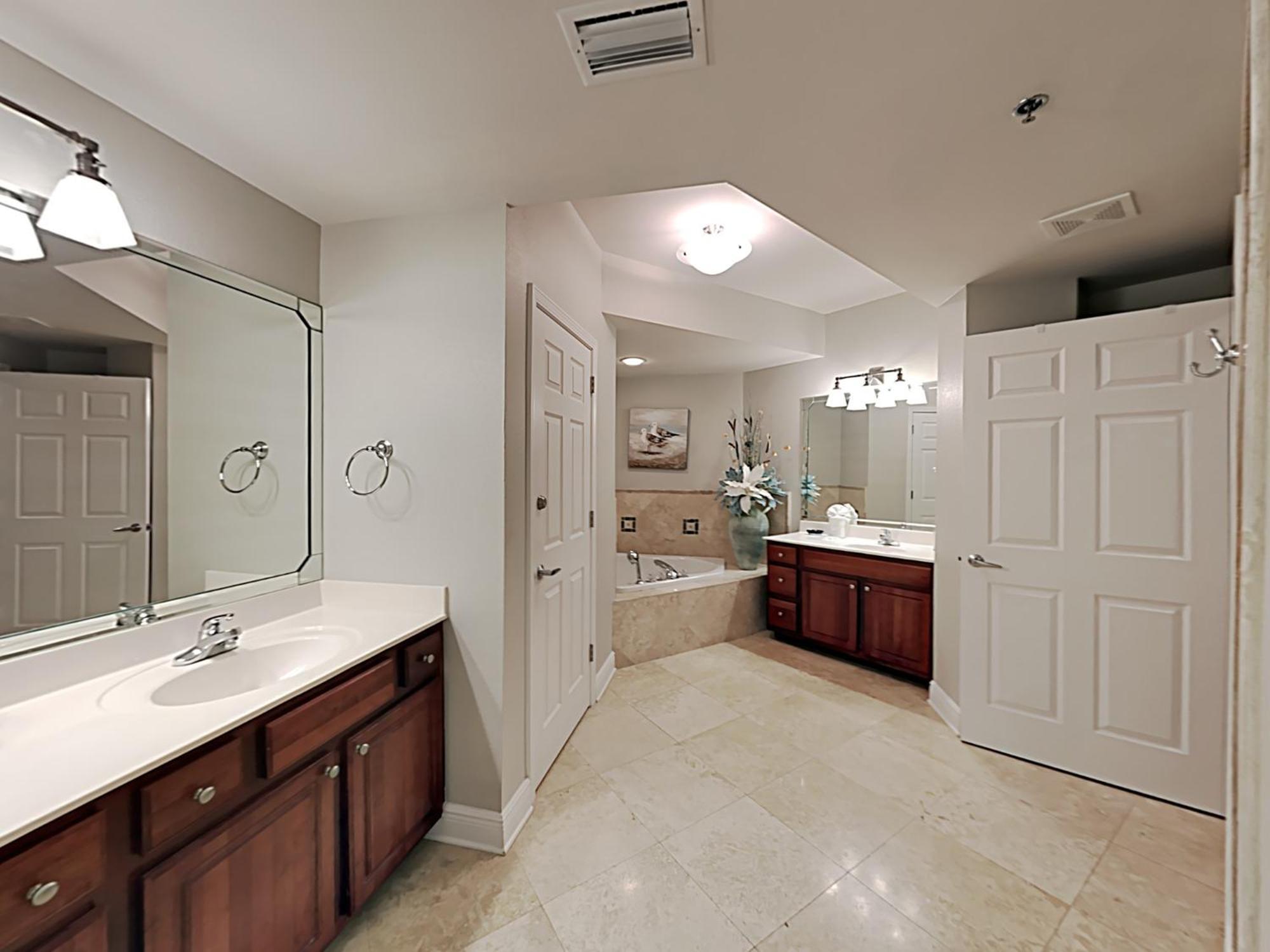 Crystal Shores West #1404 Apartment