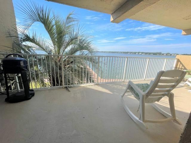 Compass Point 103 Holiday home