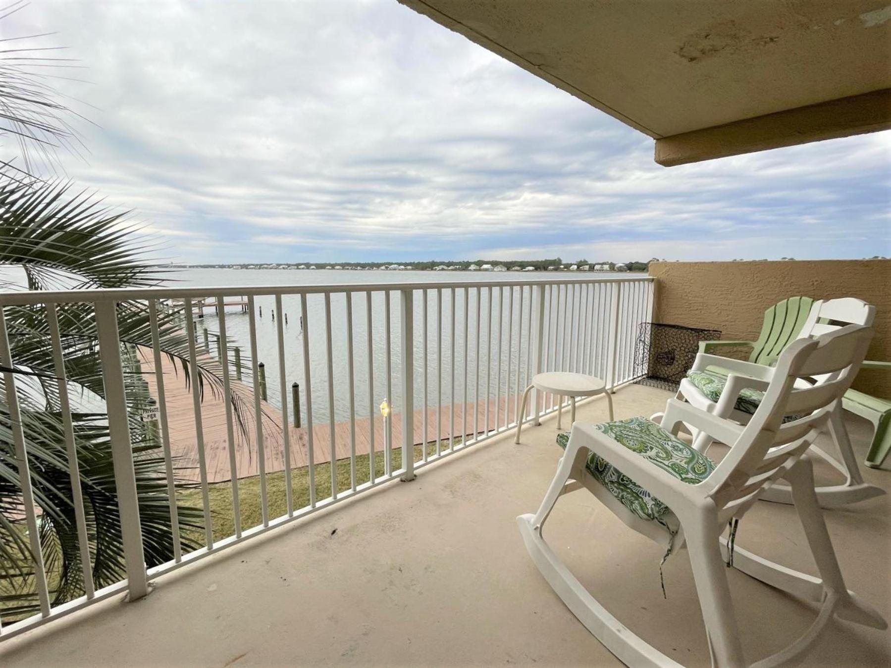 Compass Point 103