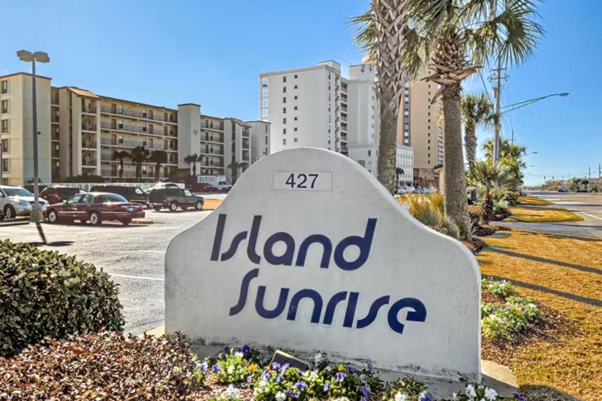 Island Sunrise Unit 561