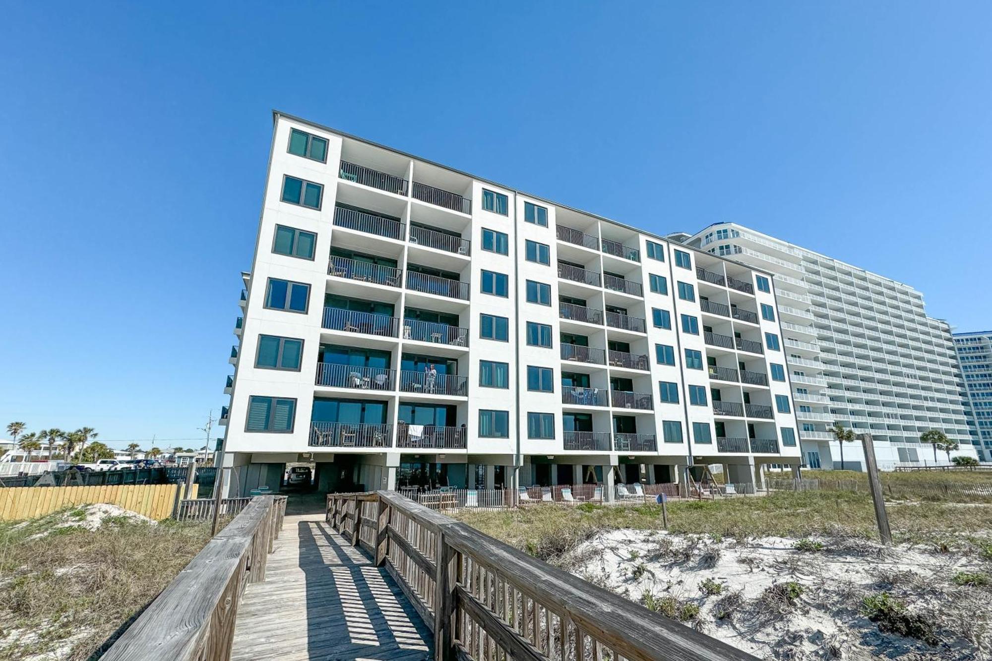 Island Sunrise Unit 561