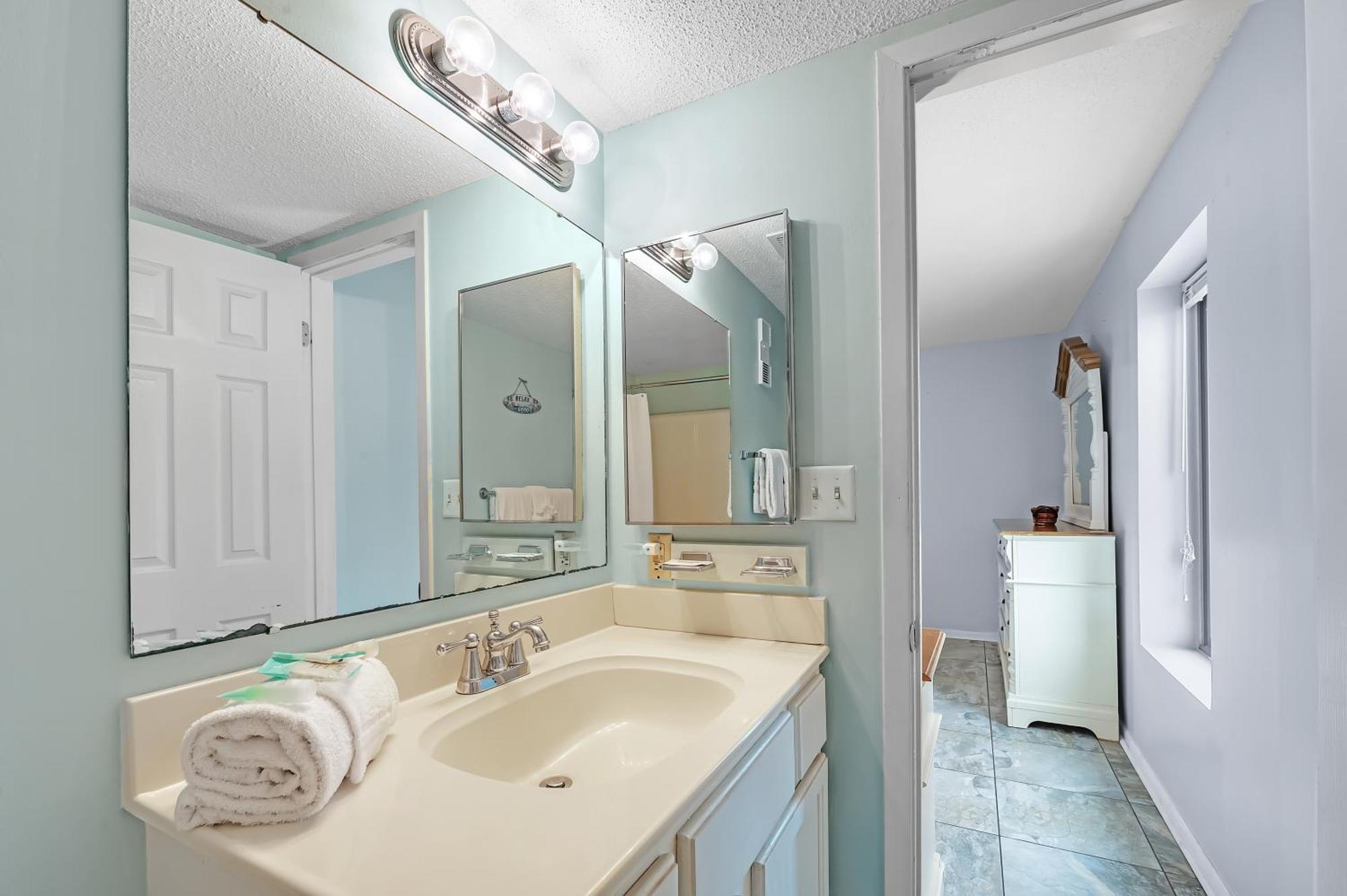 Island Winds West Unit 570 Gulf Shores