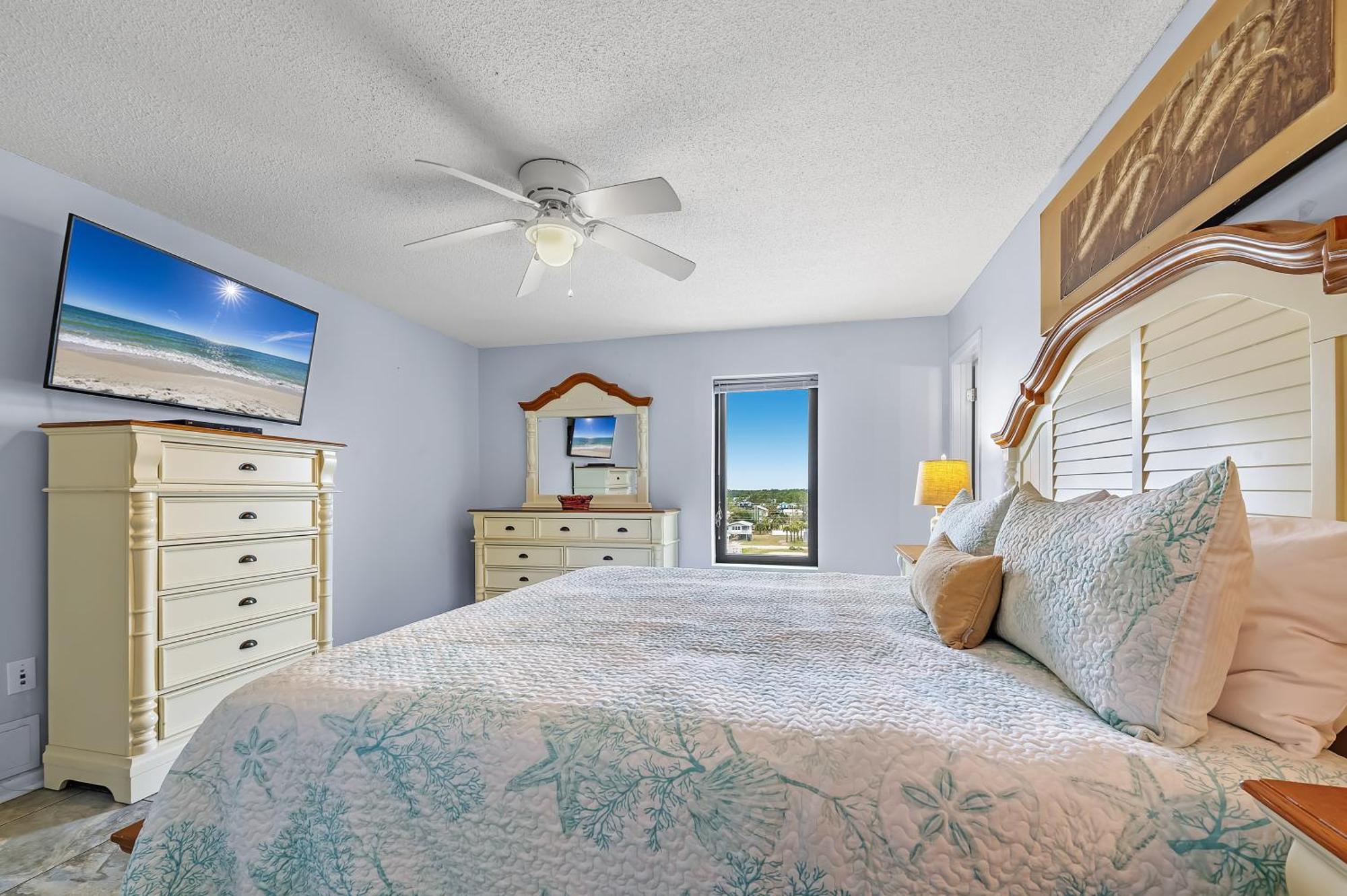 Island Winds West Unit 570