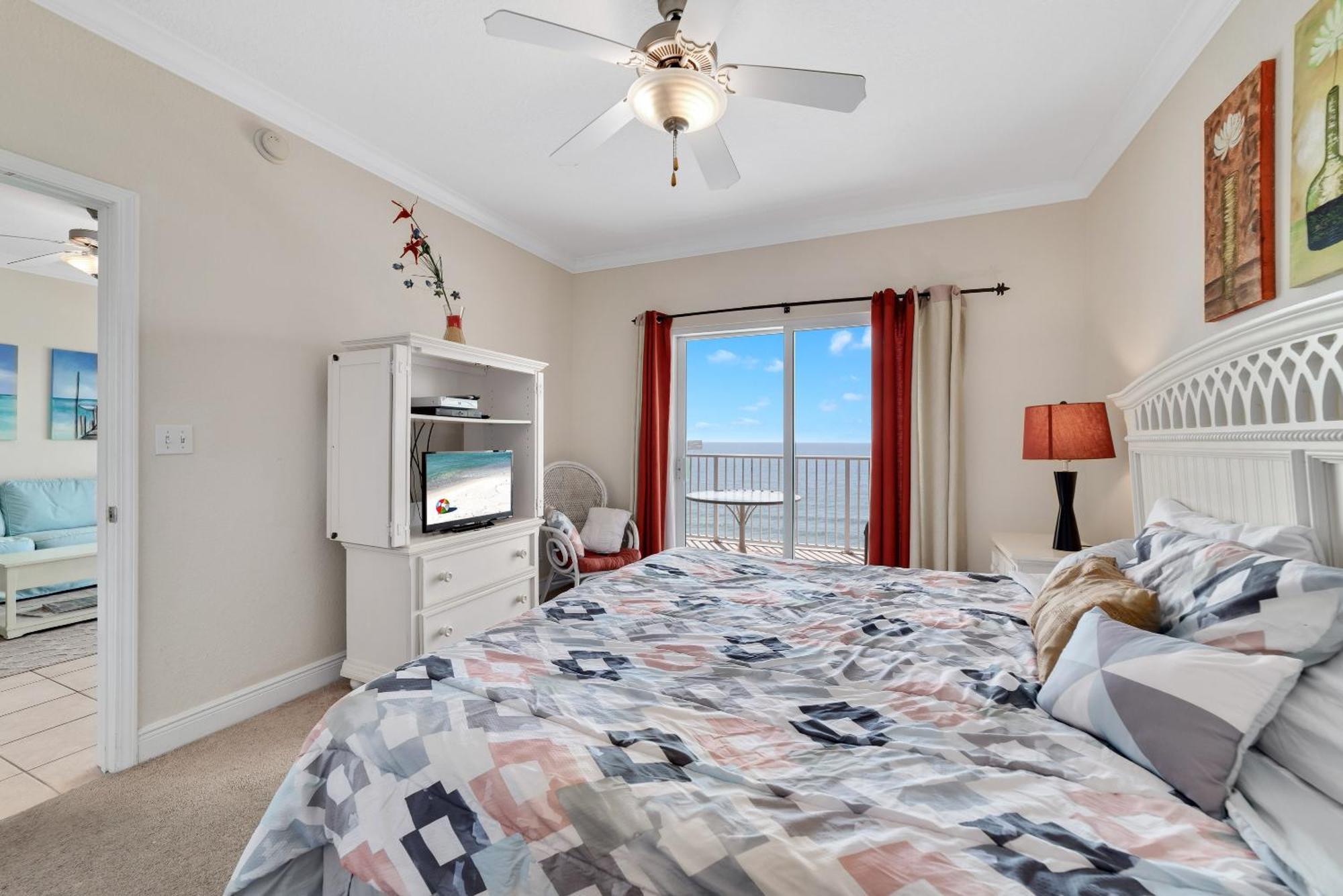 Holiday home Crystal Shores West 306