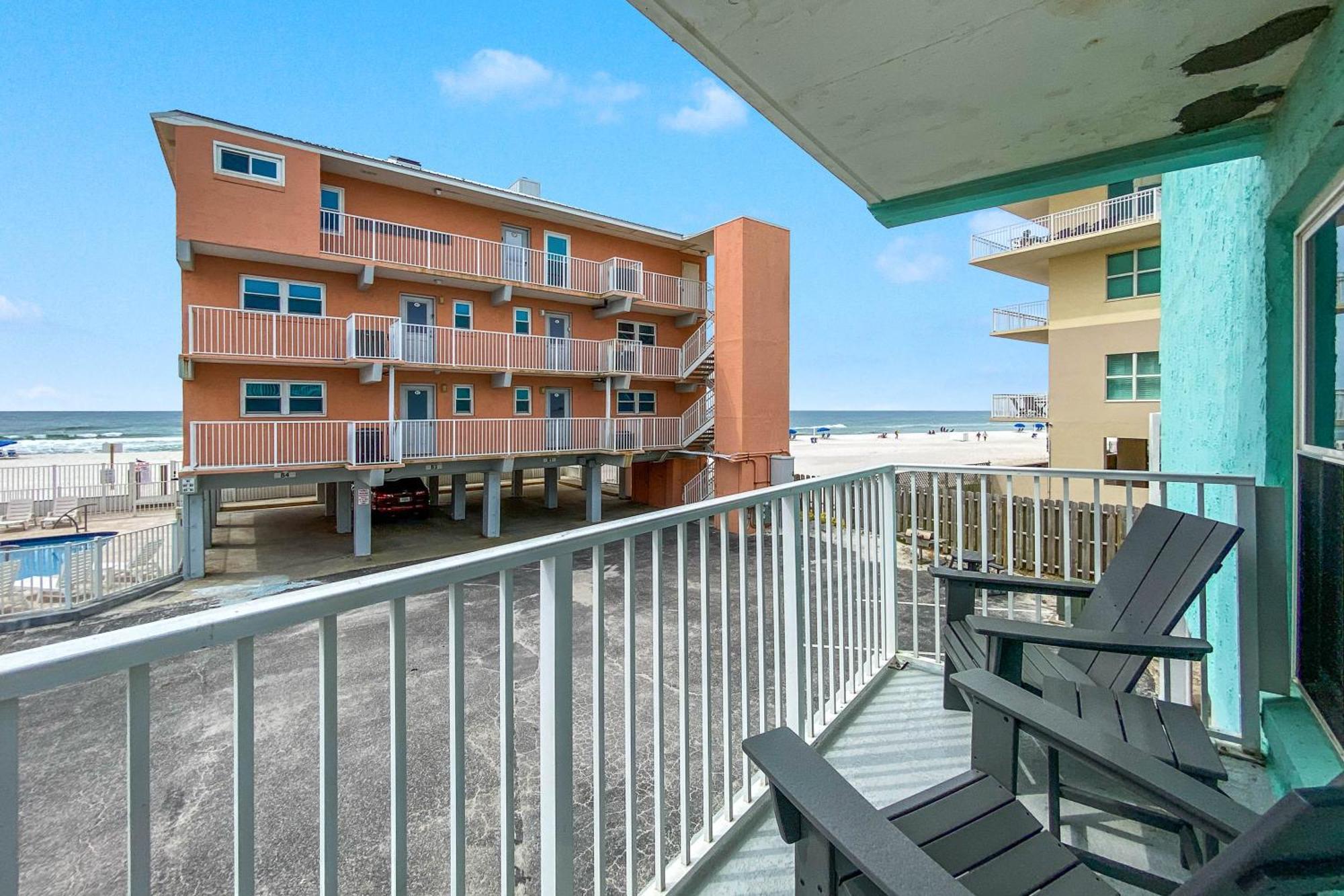 Harbor House B9
