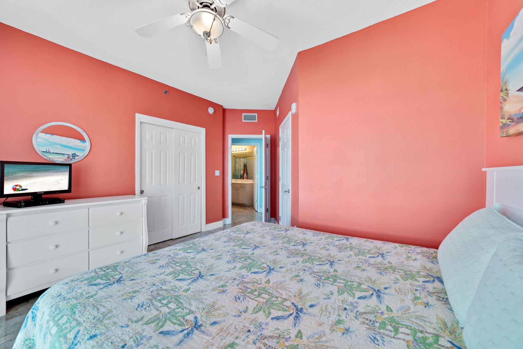 Crystal Shores West 101 Holiday home *