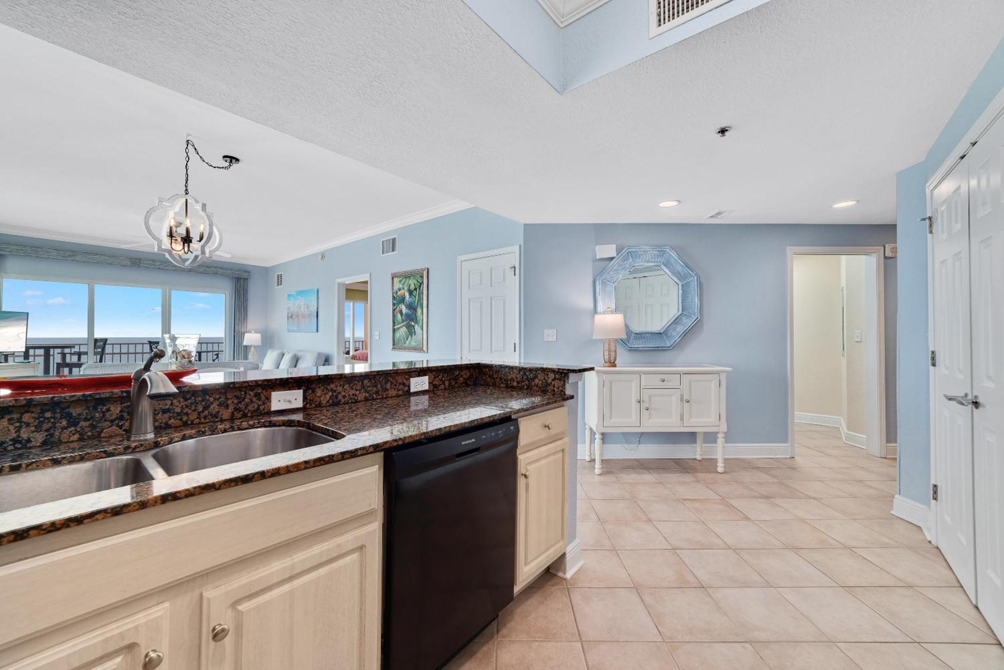 Crystal Shores West 1001 Holiday home