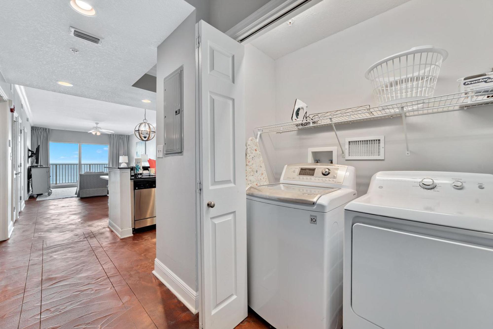 Crystal Shores 603 *