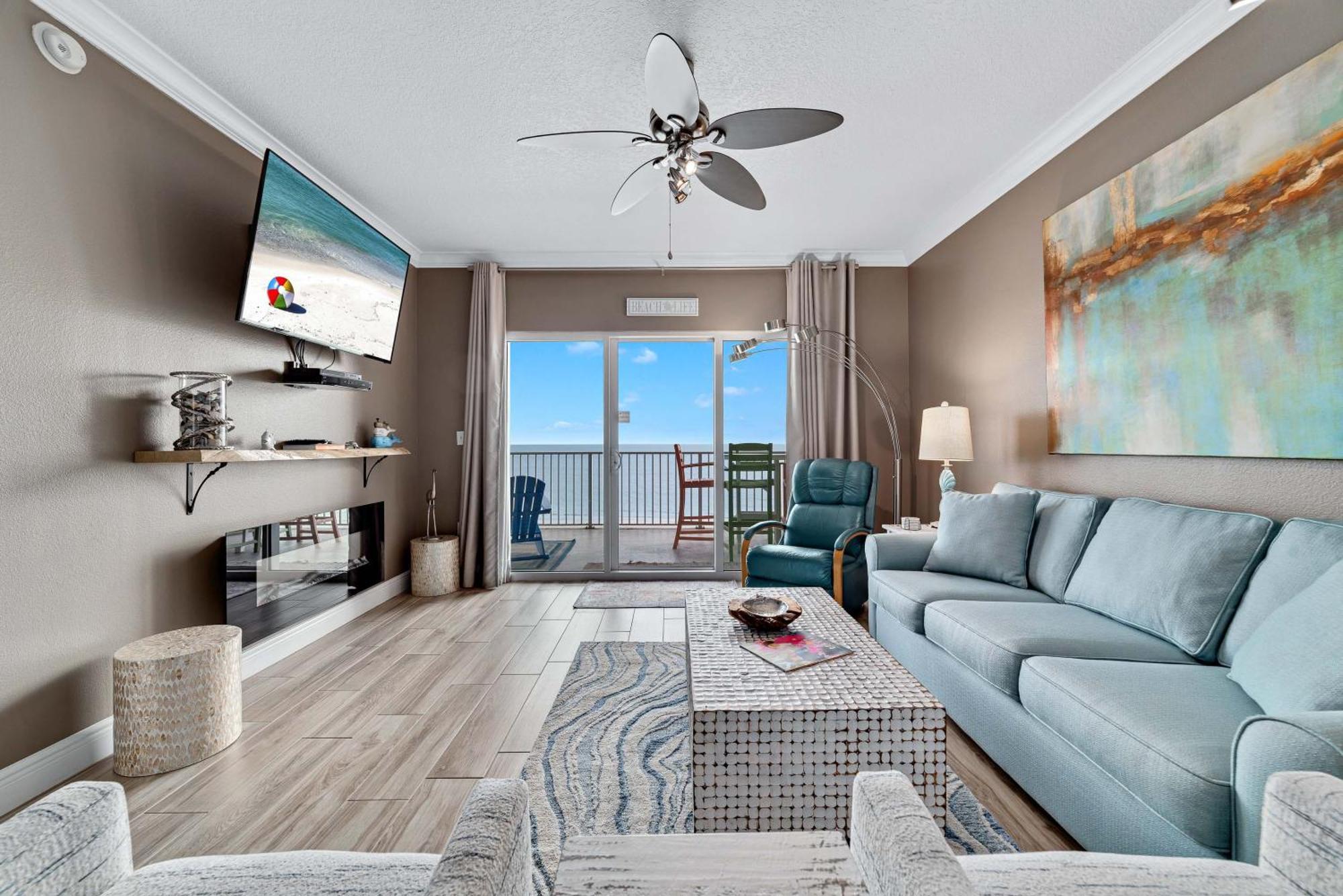 Holiday home Crystal Shores West 105