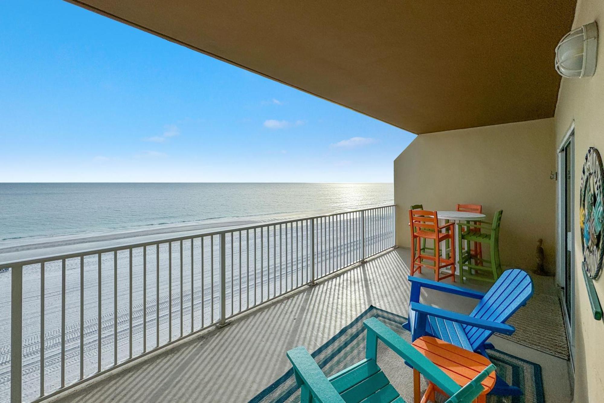 Crystal Shores West 105