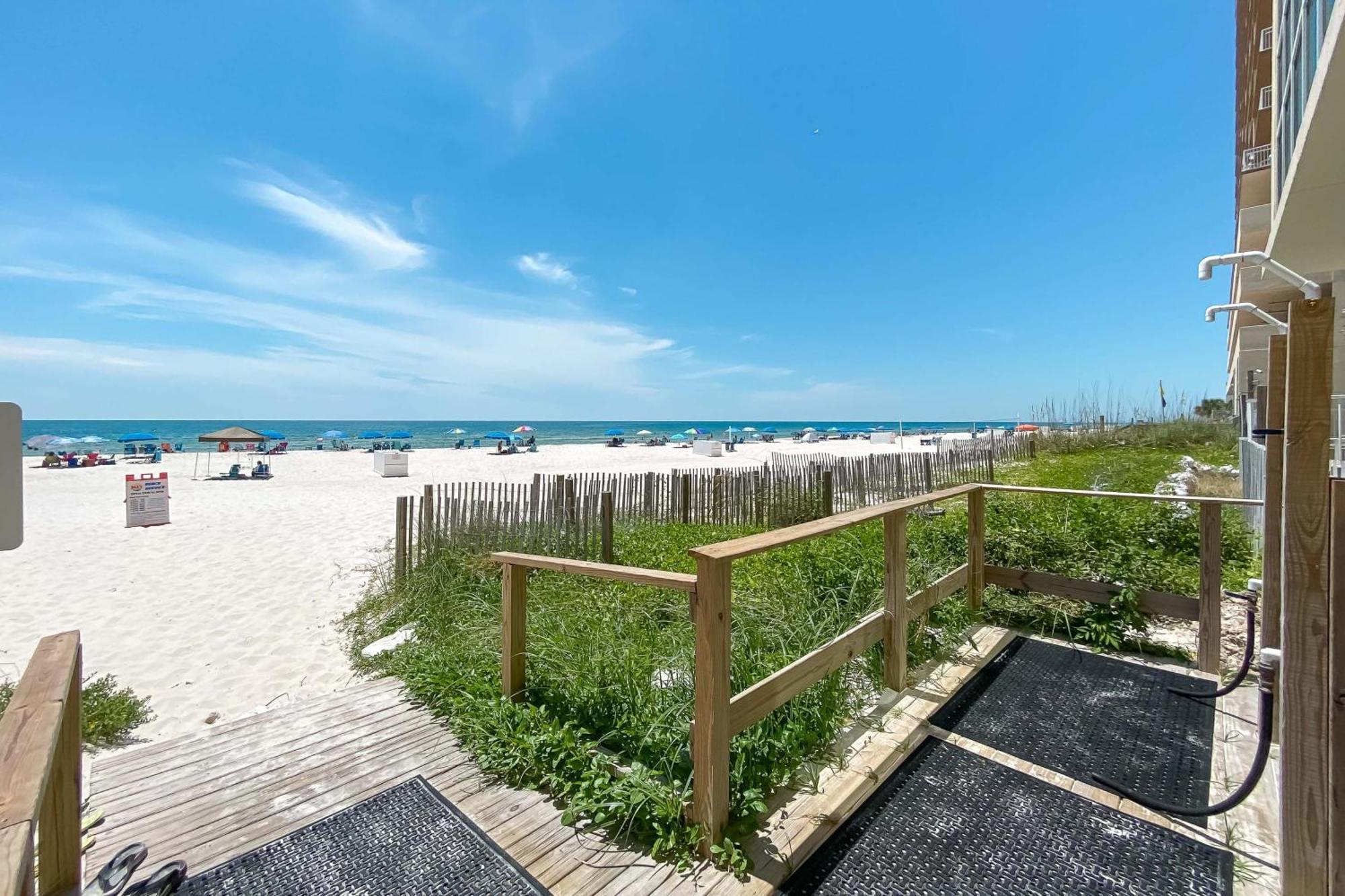 Holiday home Crystal Shores 603