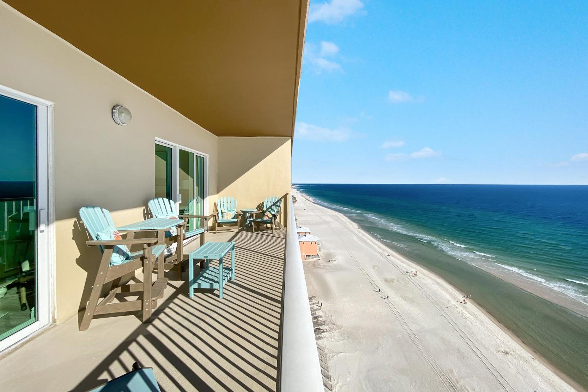 Holiday home Crystal Shores West 1106