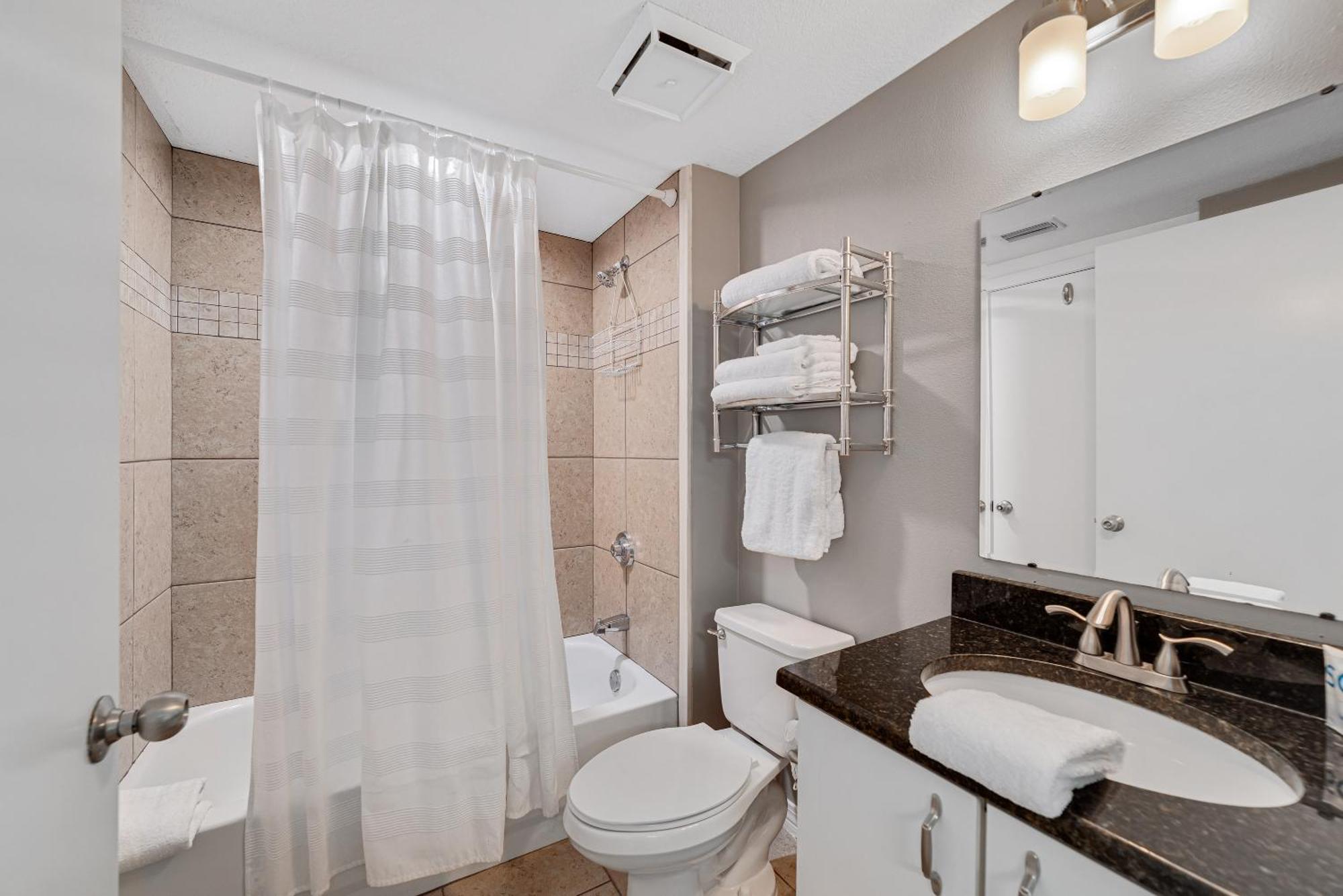 Harbour Place 205 *