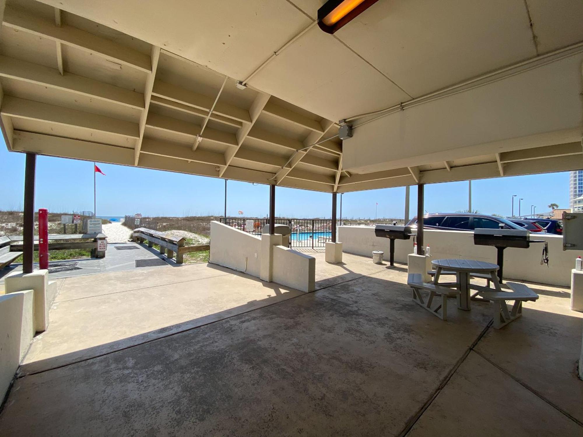Island Winds East 304