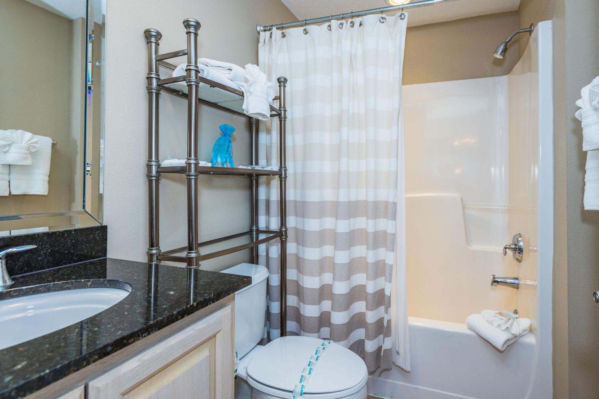 The Colonnades 802 Holiday home
