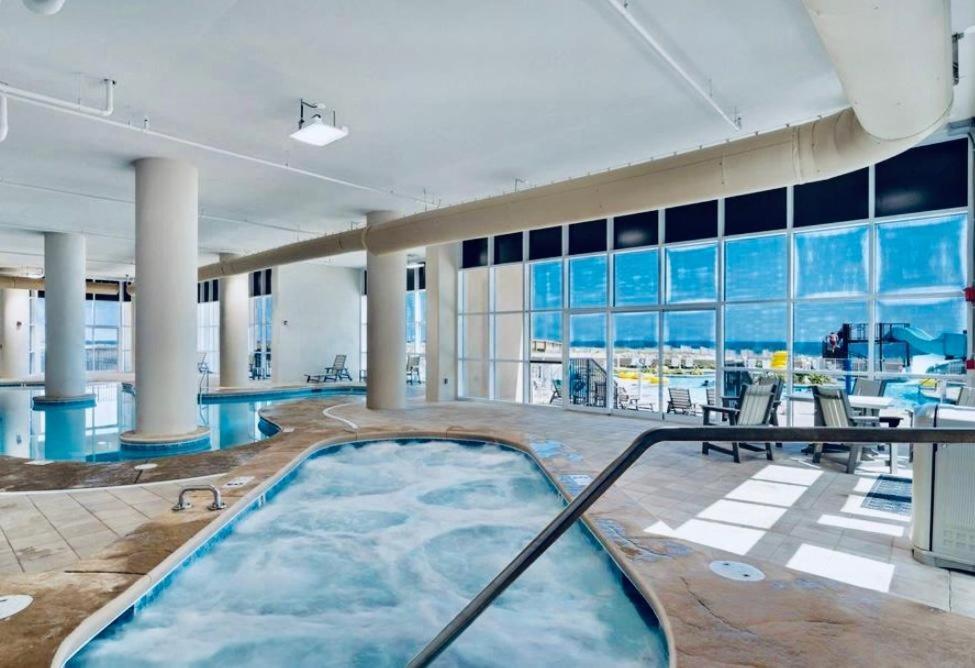 Phoenix Gulf Towers 2104 Apartment