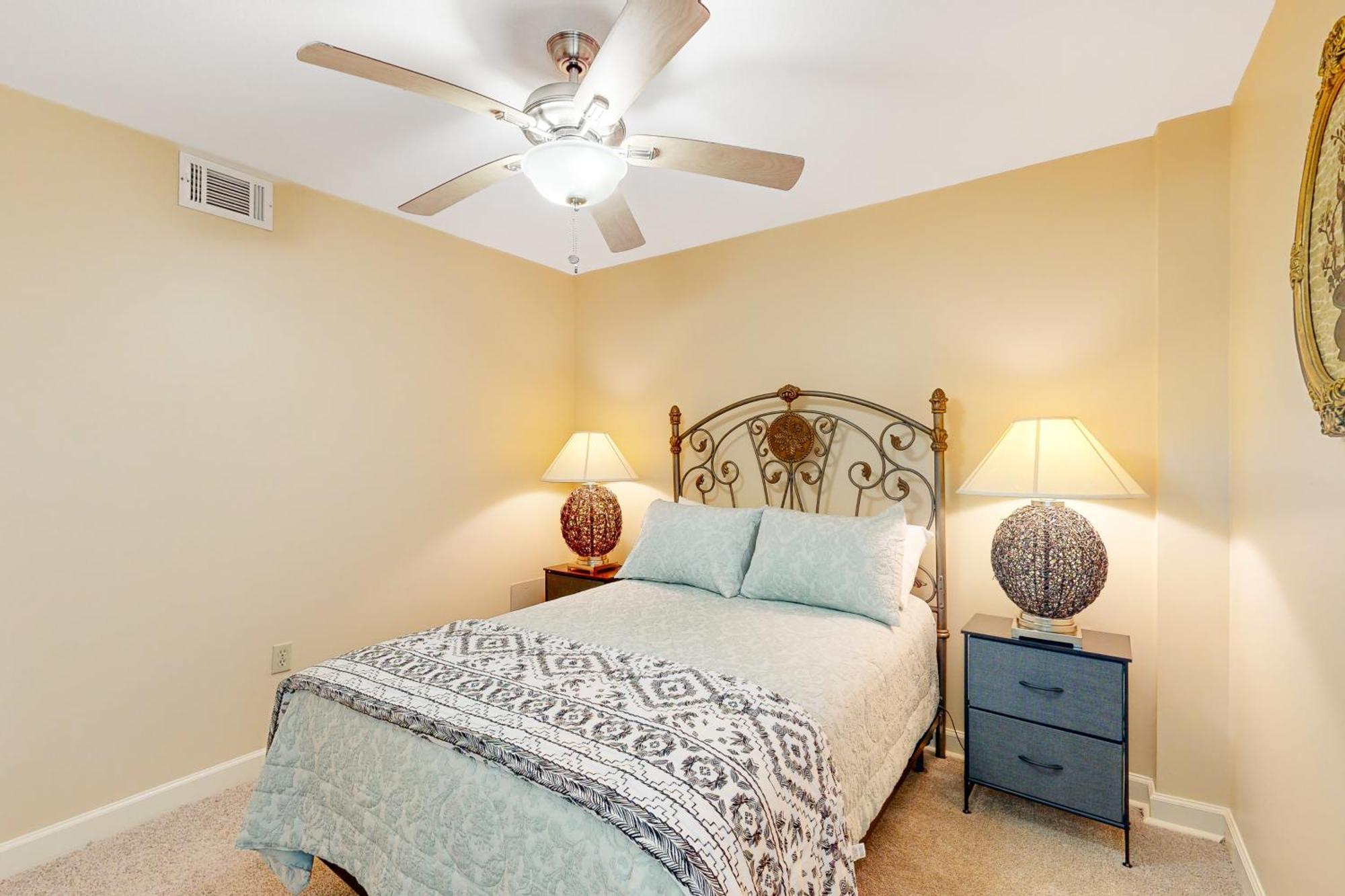 Holiday home Compass Point