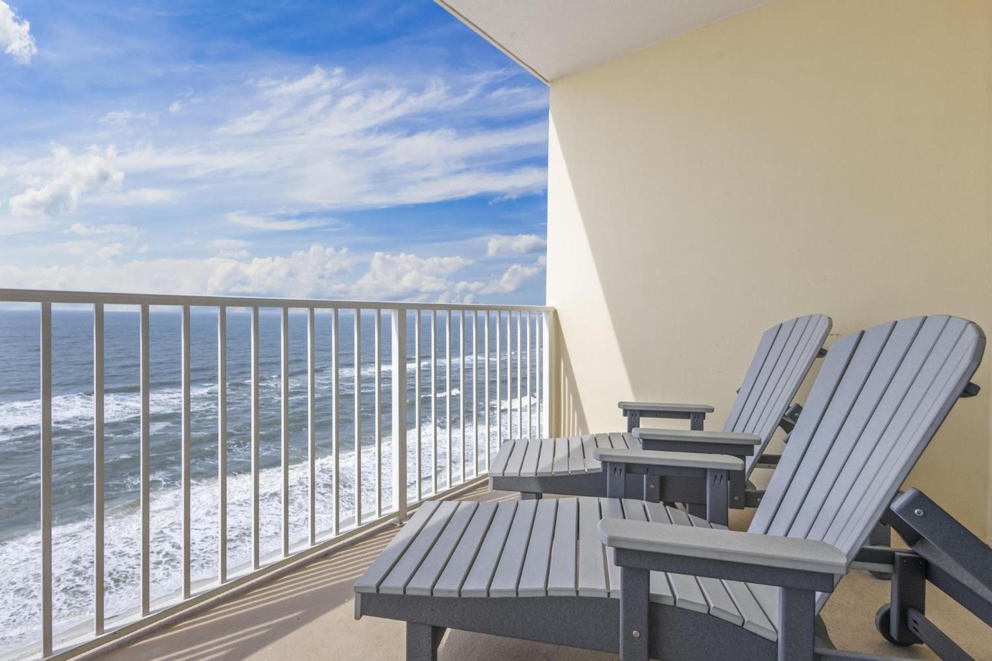 Crystal Shores 1104 Apartment