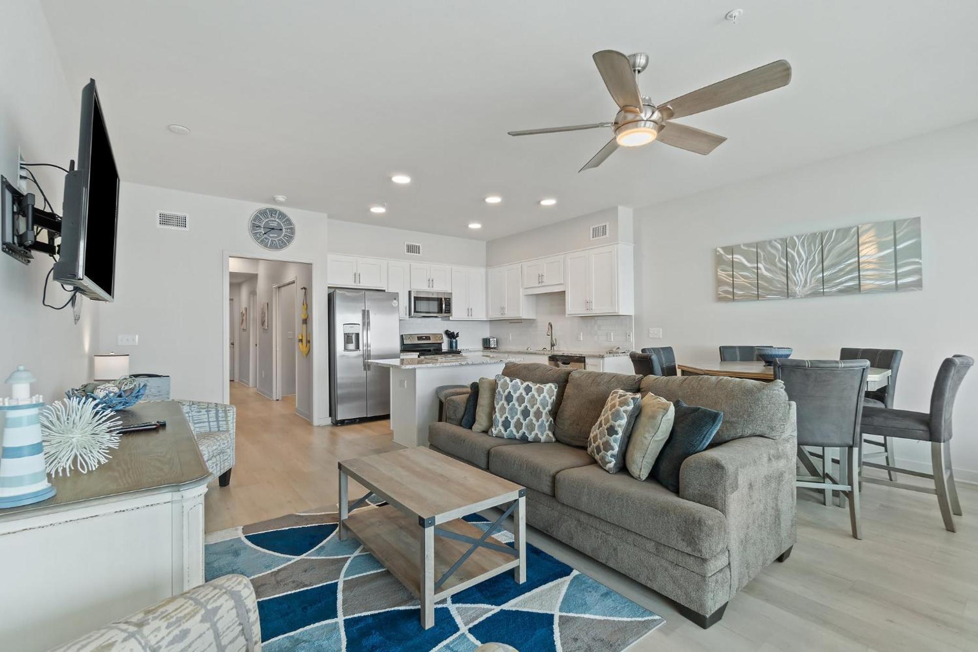 Apartment Sea Glass 405 By Collection *