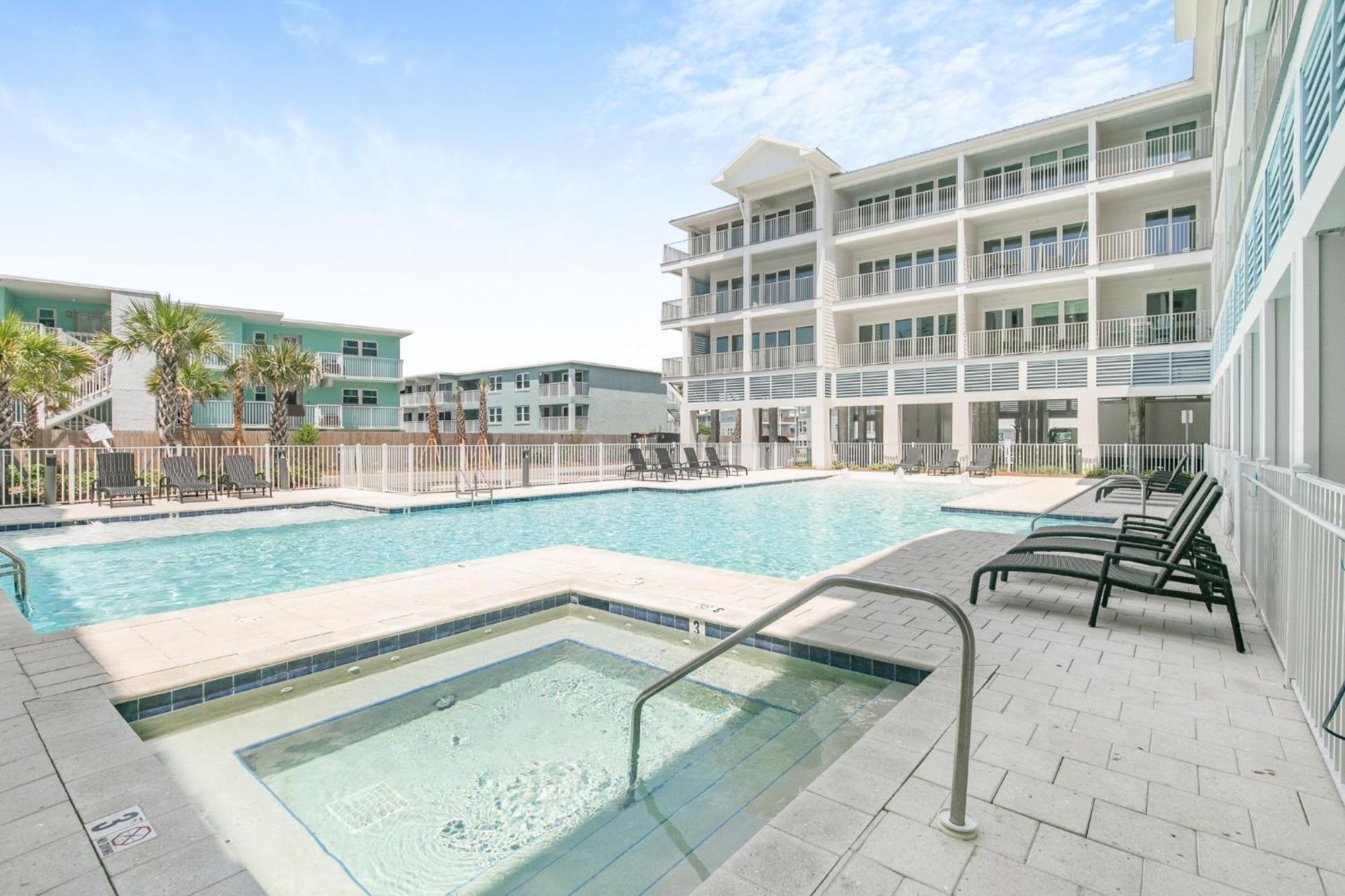 Sea Glass 405 By Collection Apartment