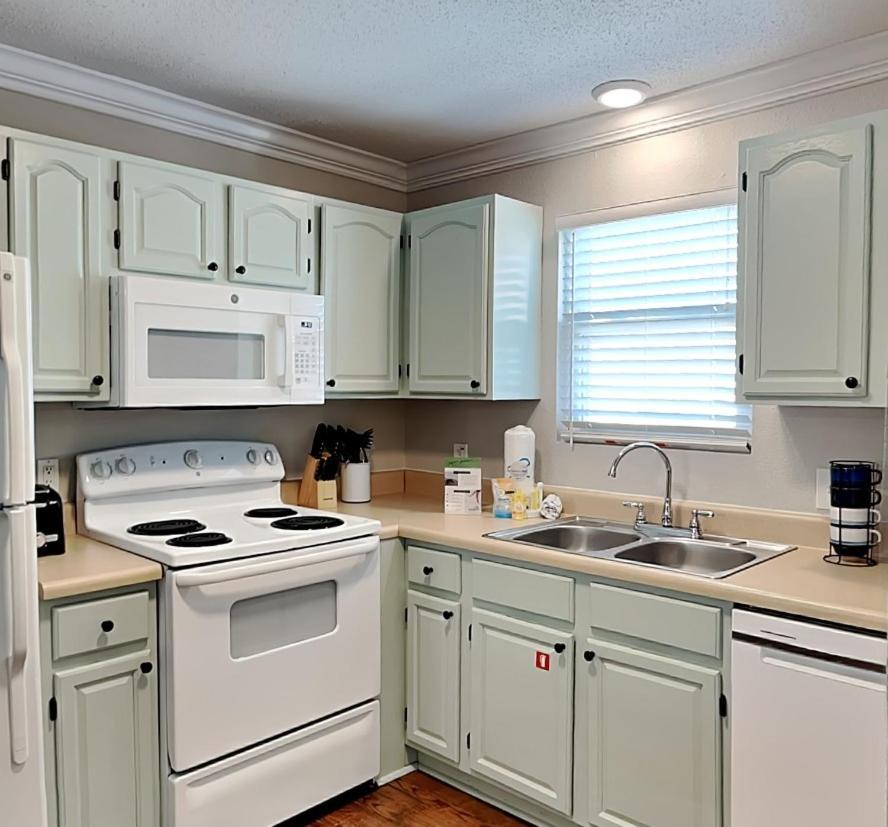 Sunrise Village 218 Apartment *
