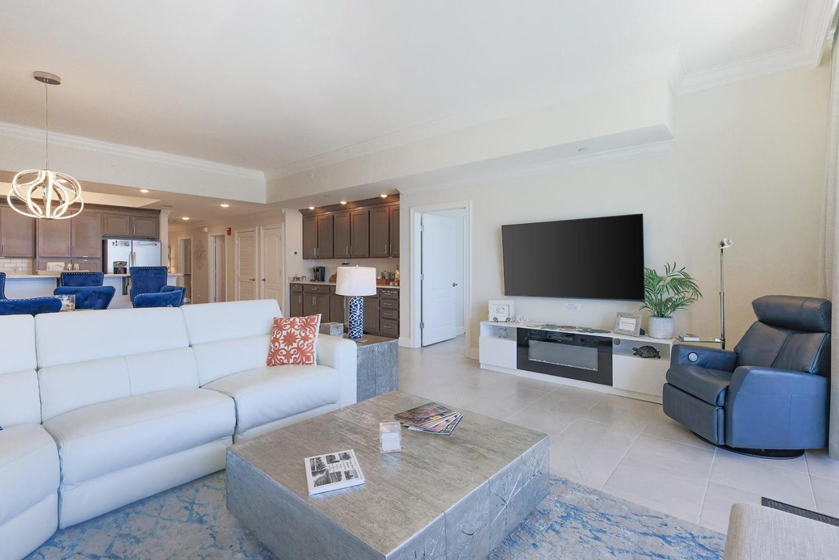 Apartment Phoenix Gulf Towers 1103 *