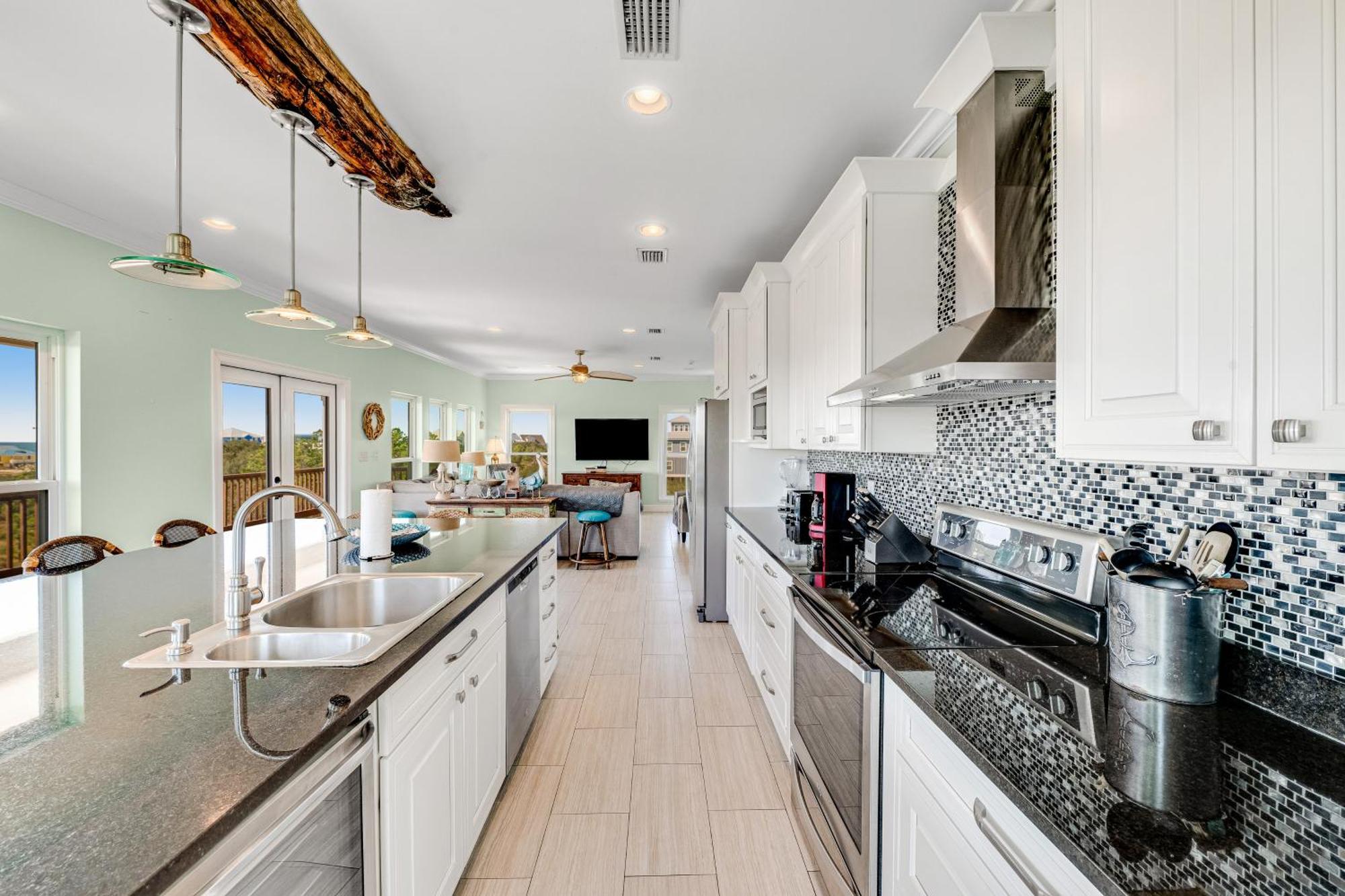 Southern Charm & Sunshine Paradise Holiday home