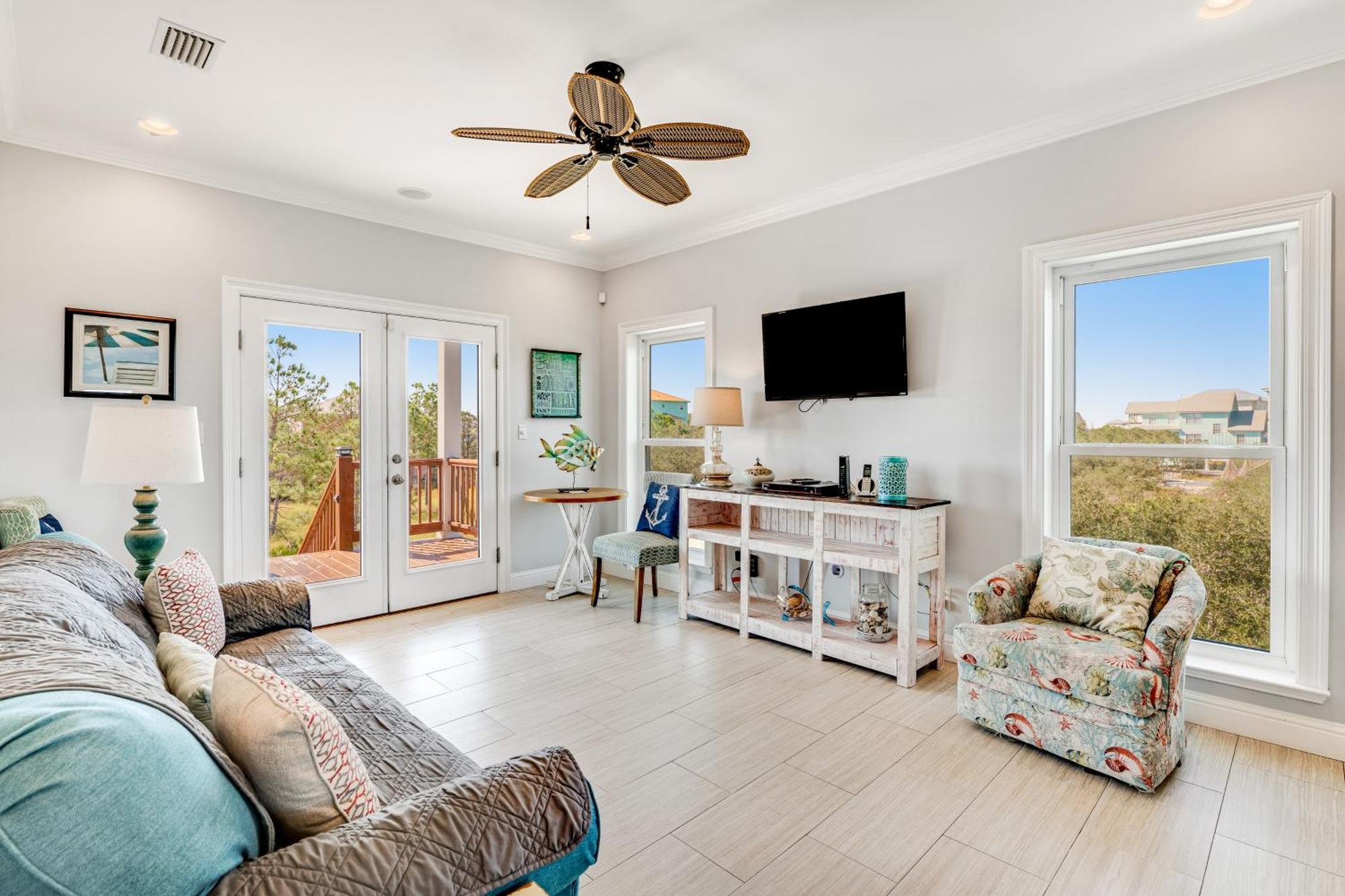Southern Charm & Sunshine Paradise