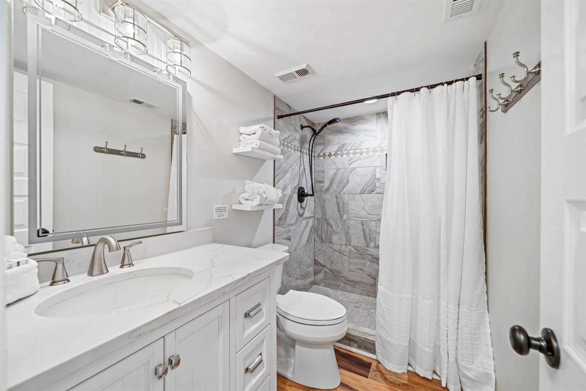 Edgewater West Unit 44 *