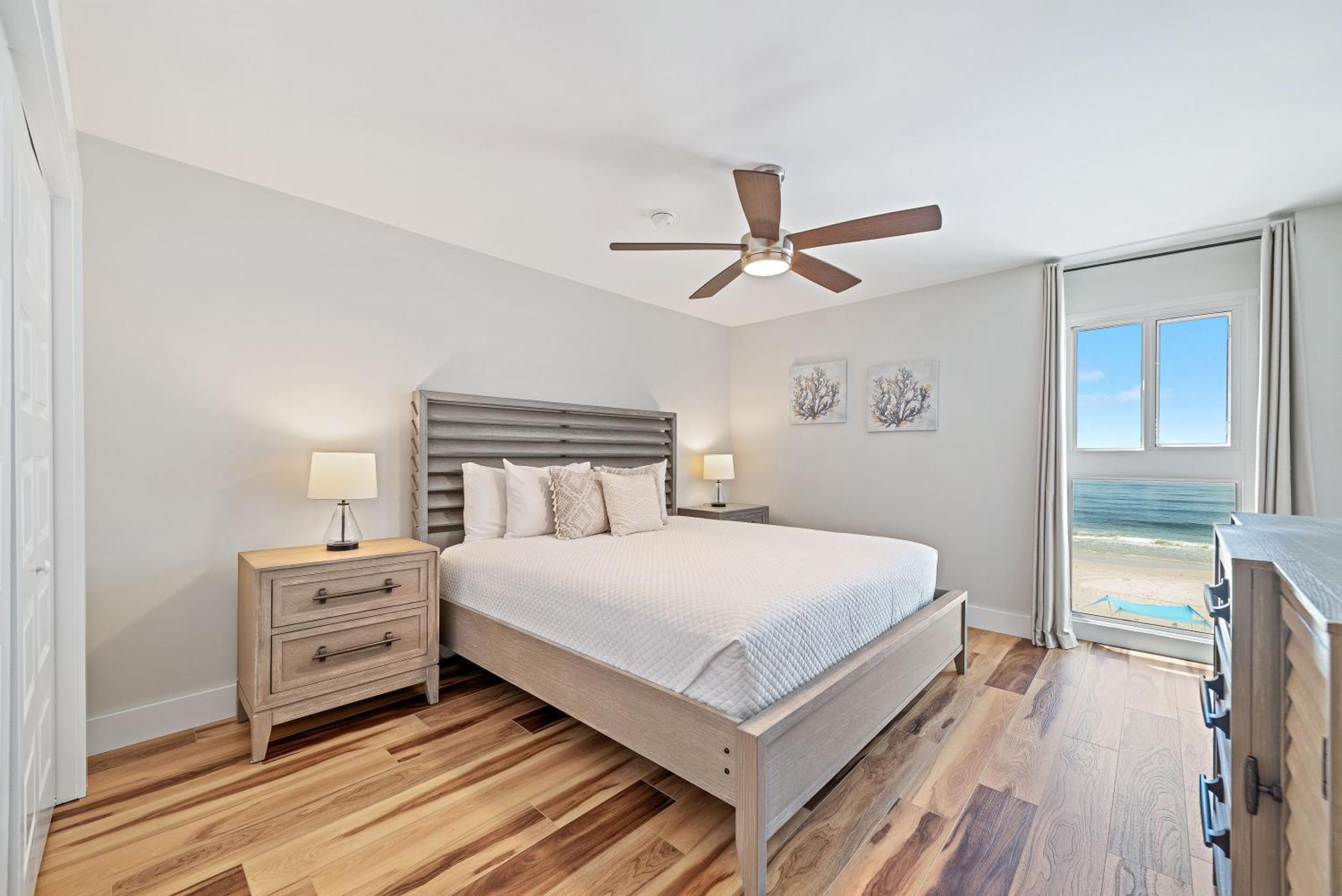 Edgewater West Unit 44 *