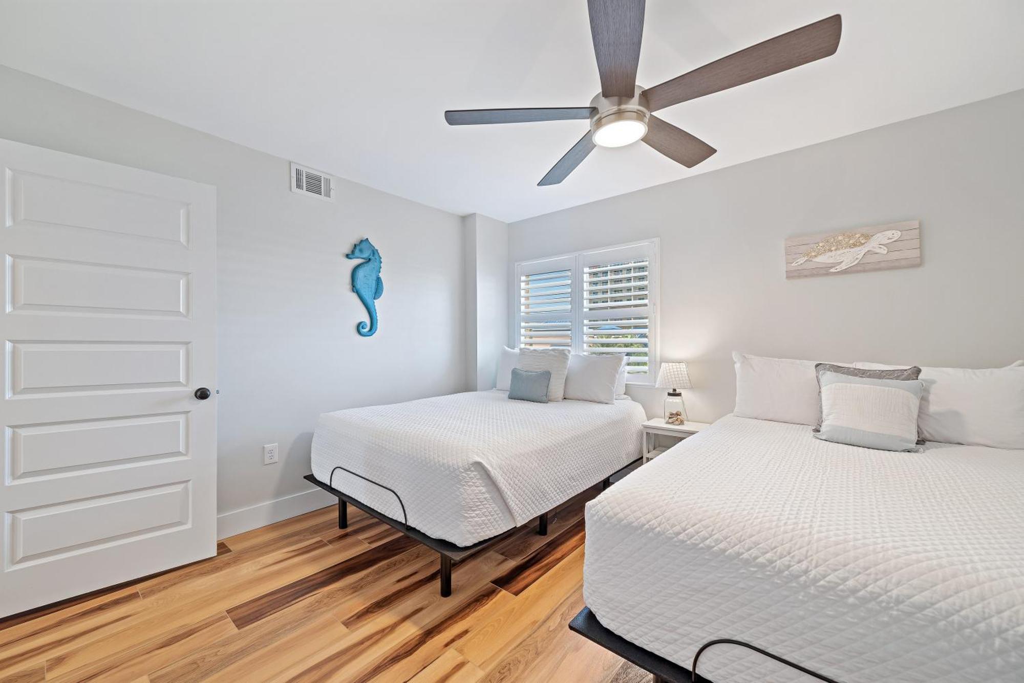 Edgewater West Unit 44 *