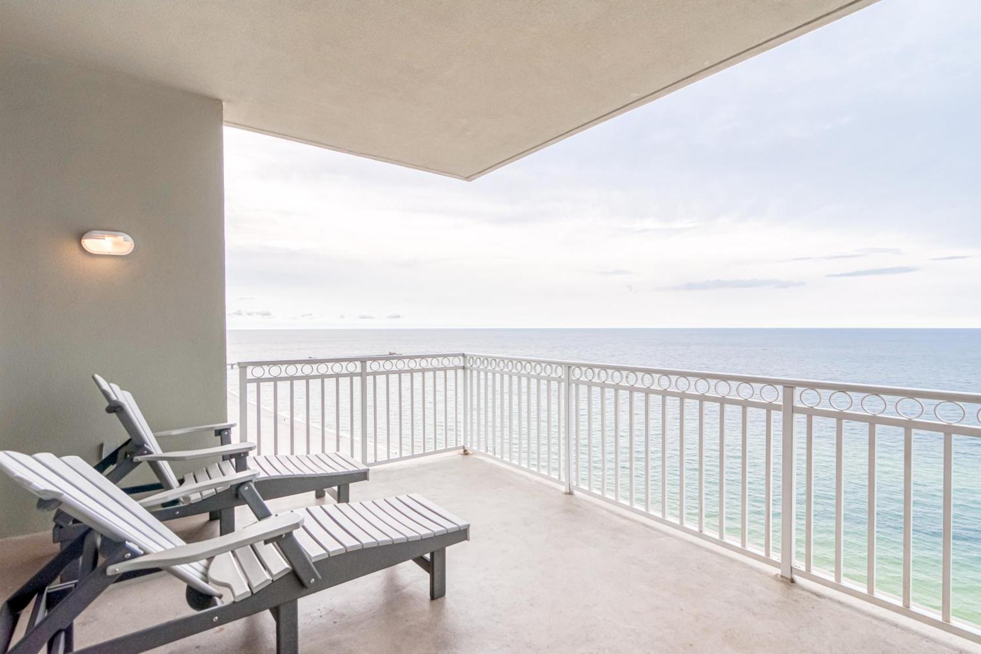 Colonnades Vi Holiday home *