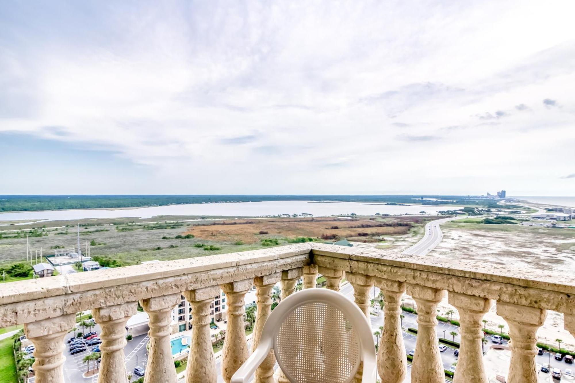 Colonnades Vi * Gulf Shores