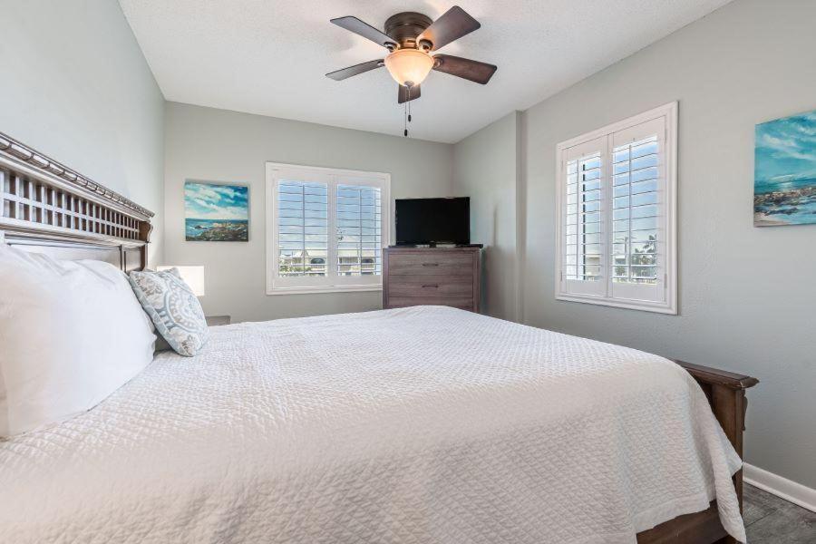 Holiday home Westwind 301