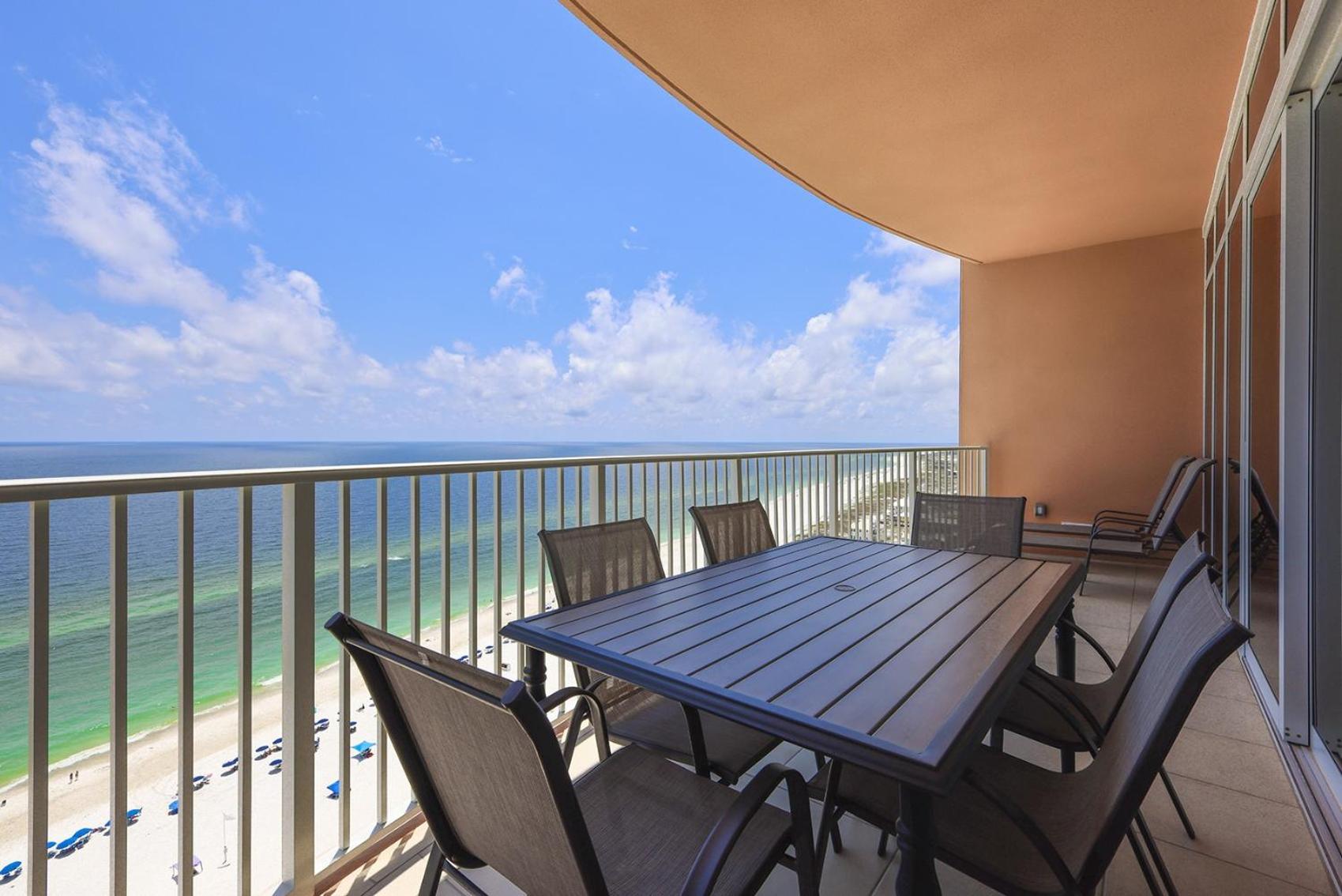 Phoenix Gulf Towers 1802 Apartment