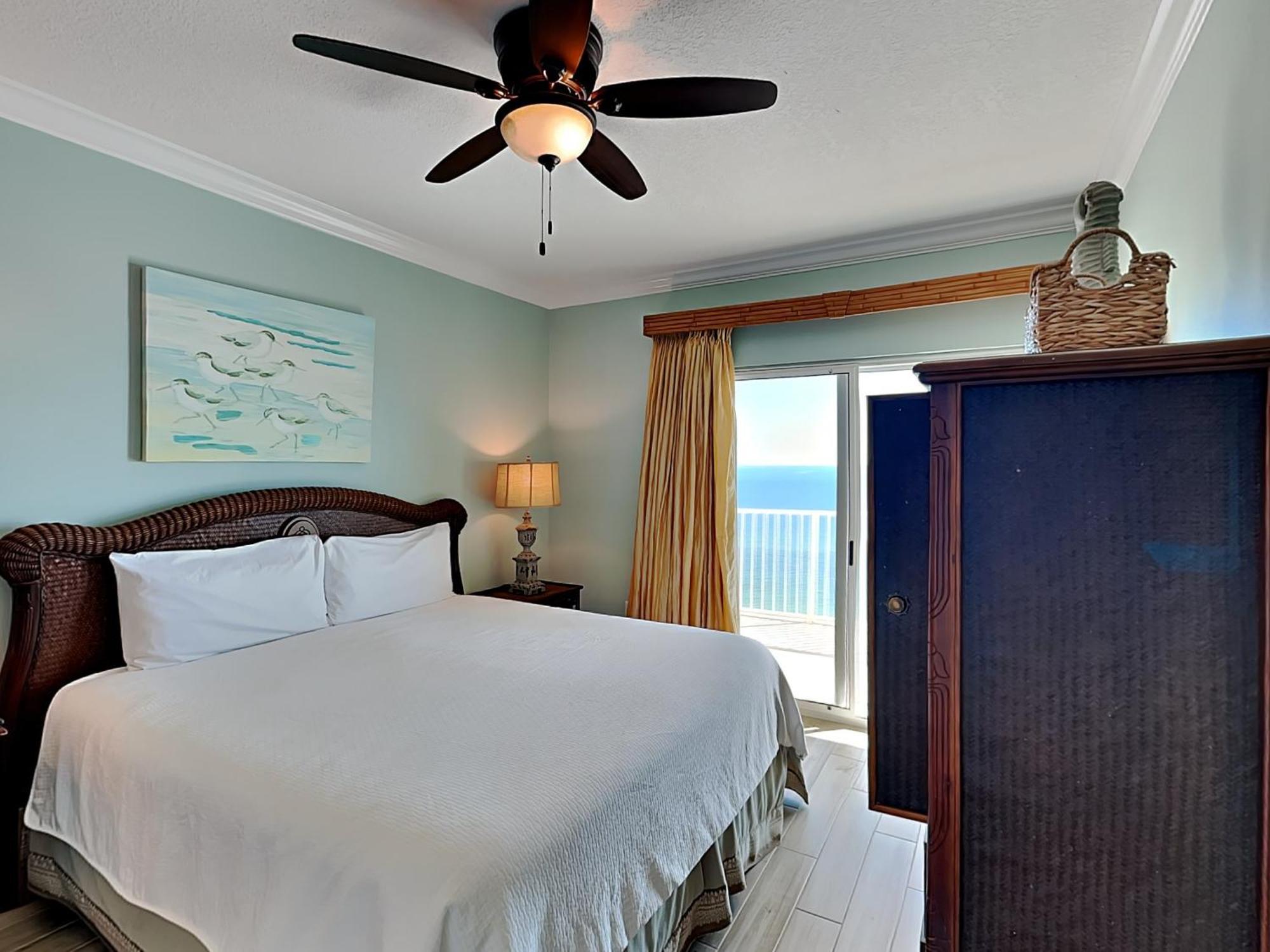 Apartment Crystal Shores 1005 *