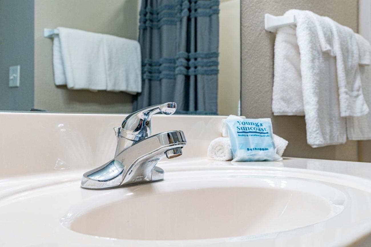 Crystal Shores West 704
