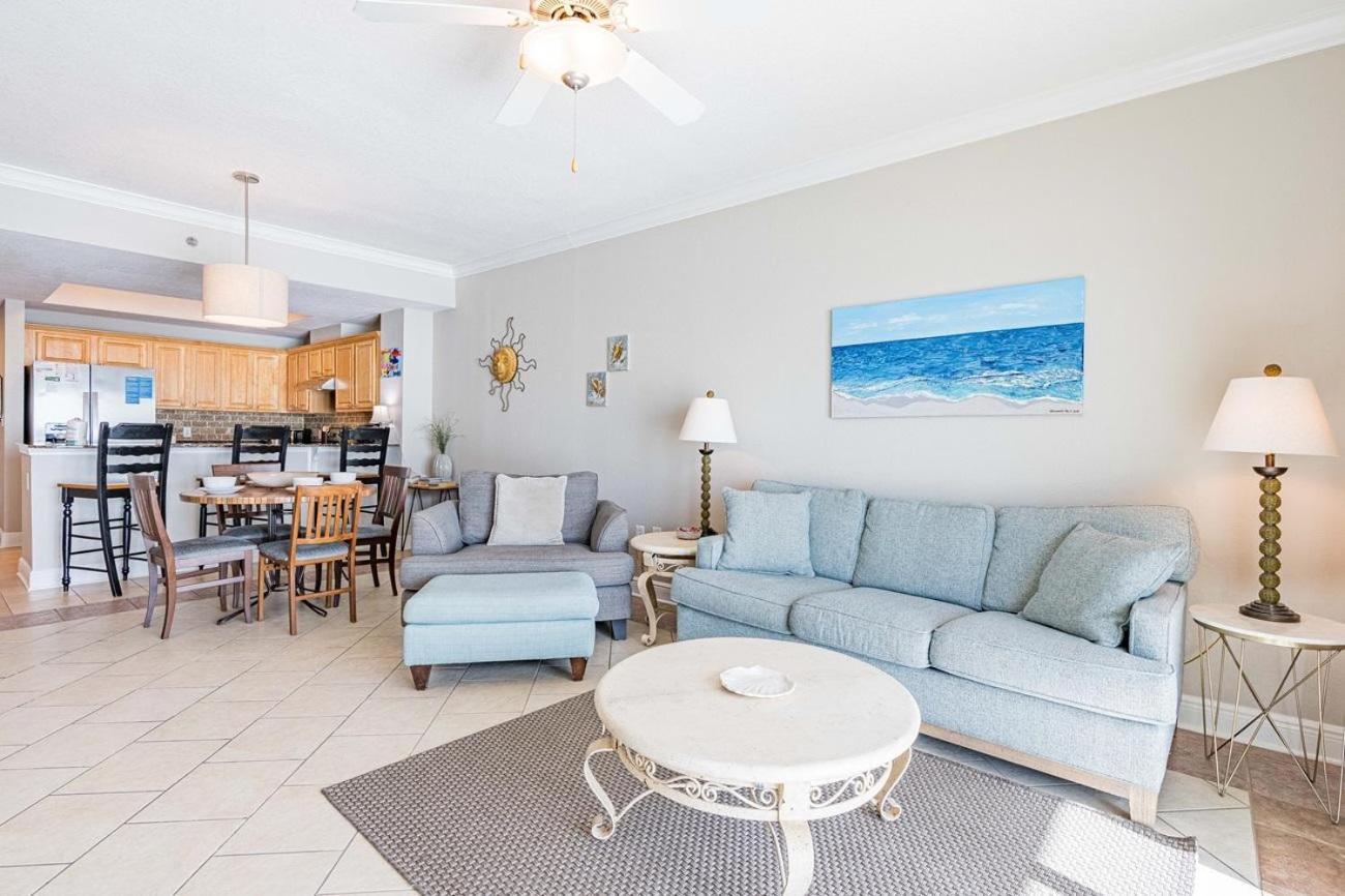 Crystal Shores West 704 *