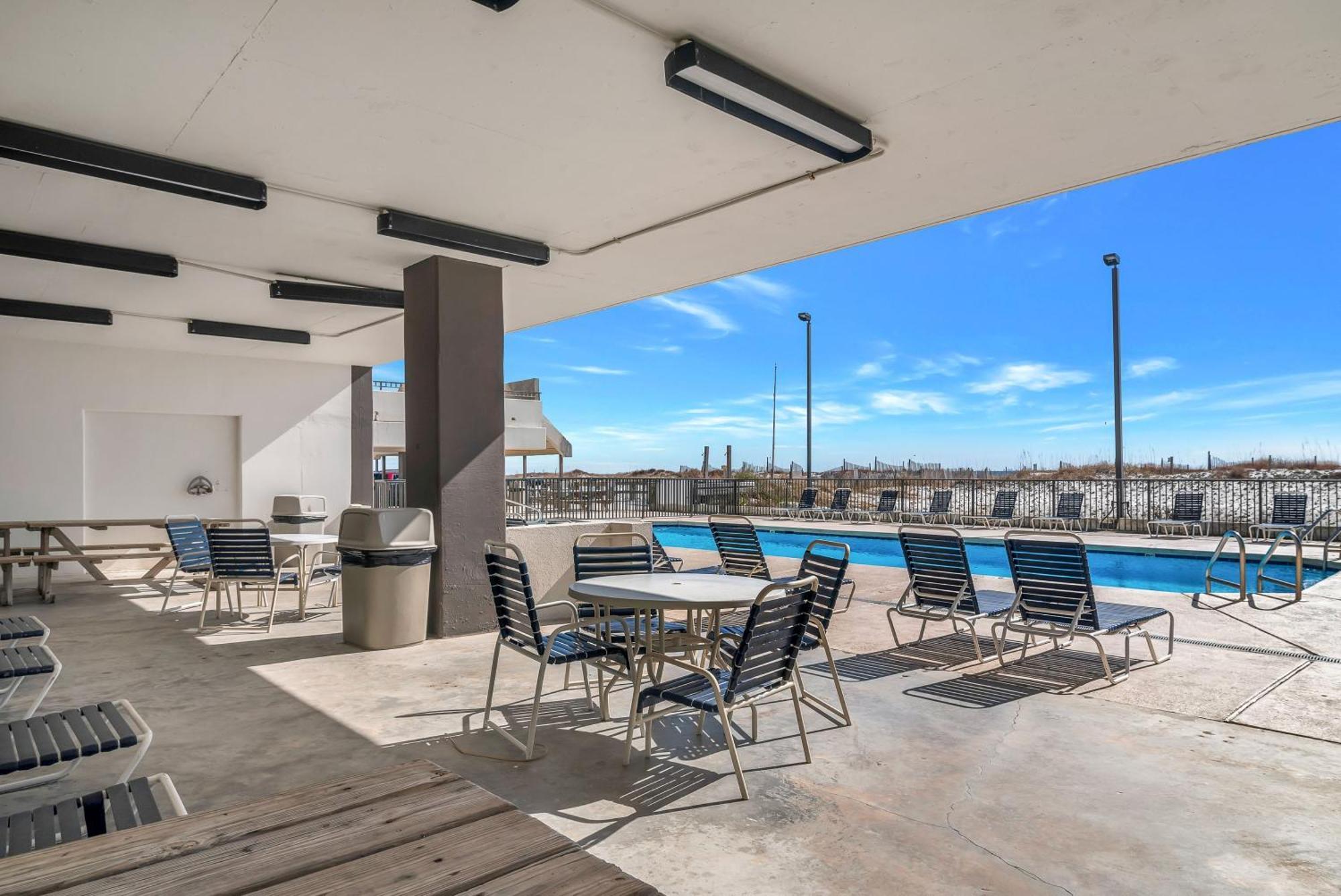 Island Winds West Unit 673 Holiday home Gulf Shores