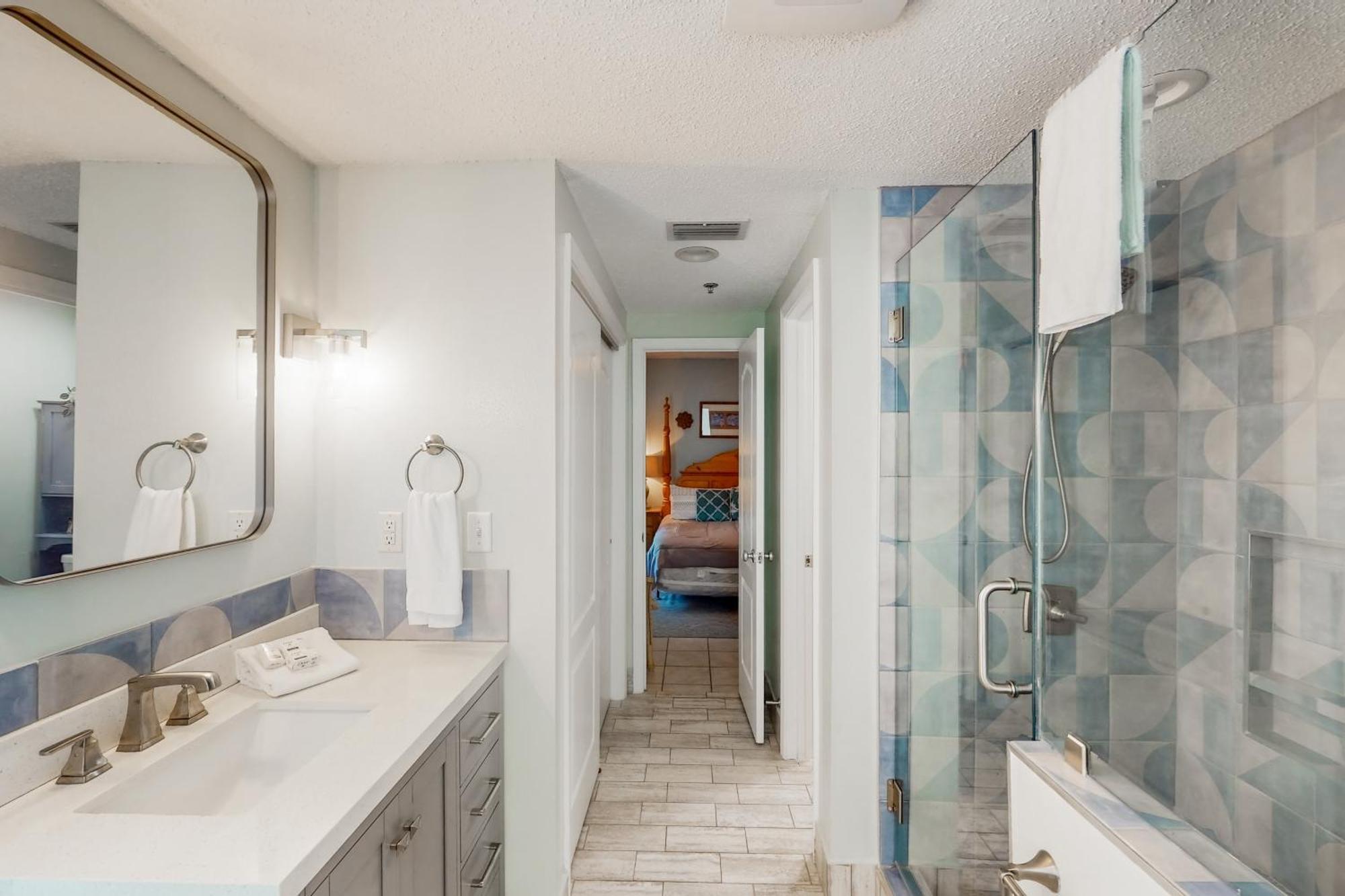 Apartment Legacy #401 *
