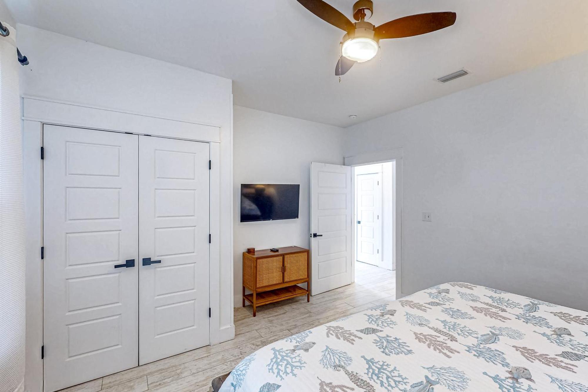 Cactus Cove Hangout Gulf Shores
