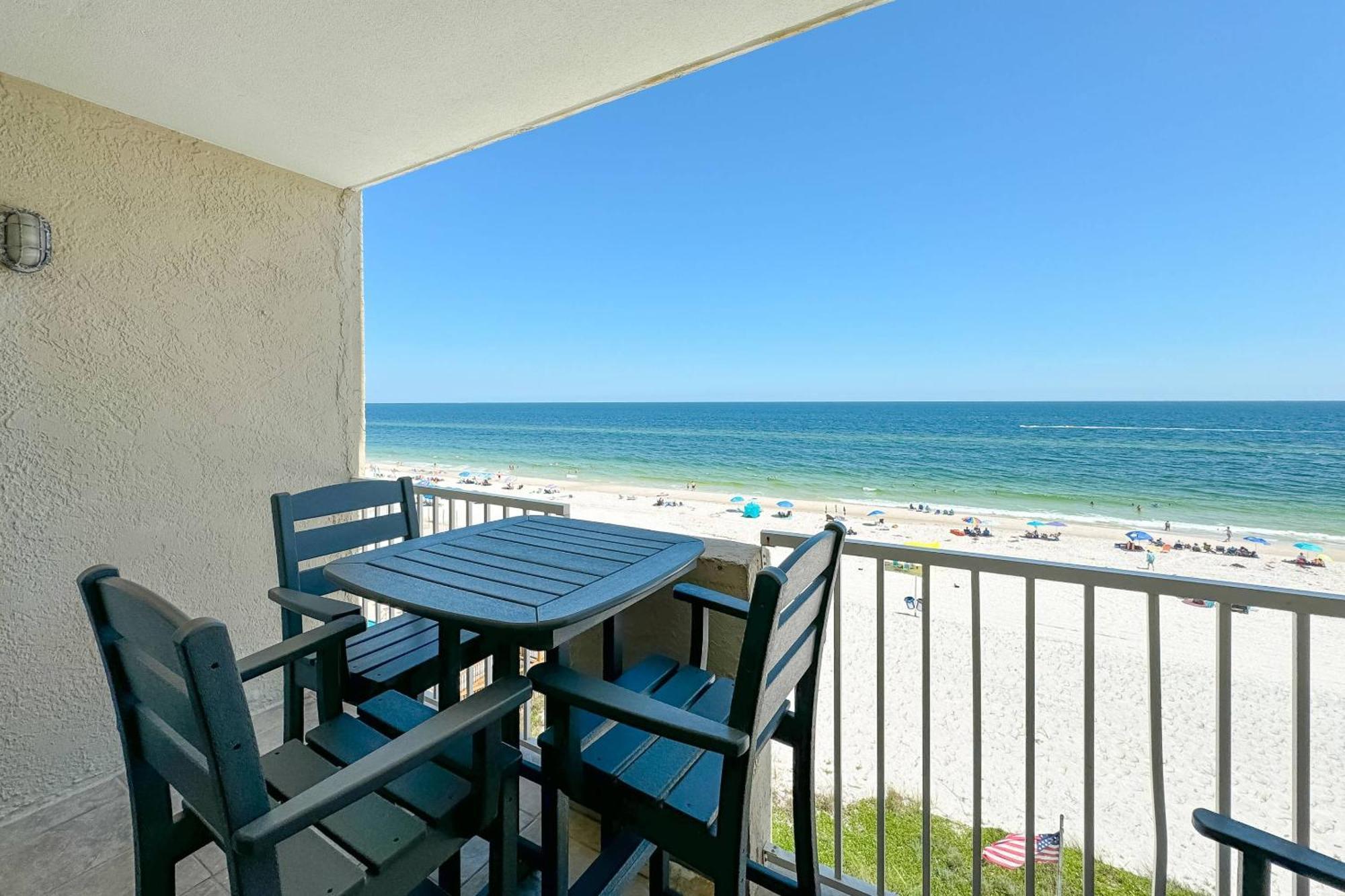 Tropical Winds 402 Holiday home *