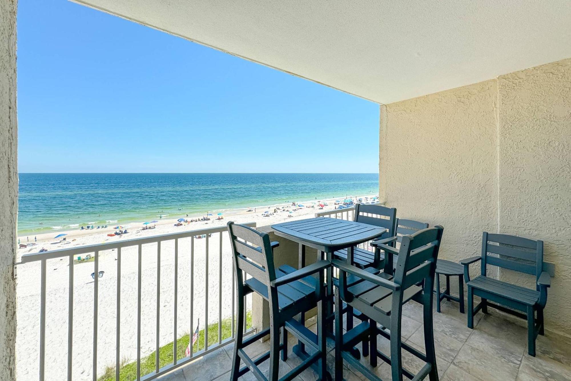 Tropical Winds 402 Holiday home *