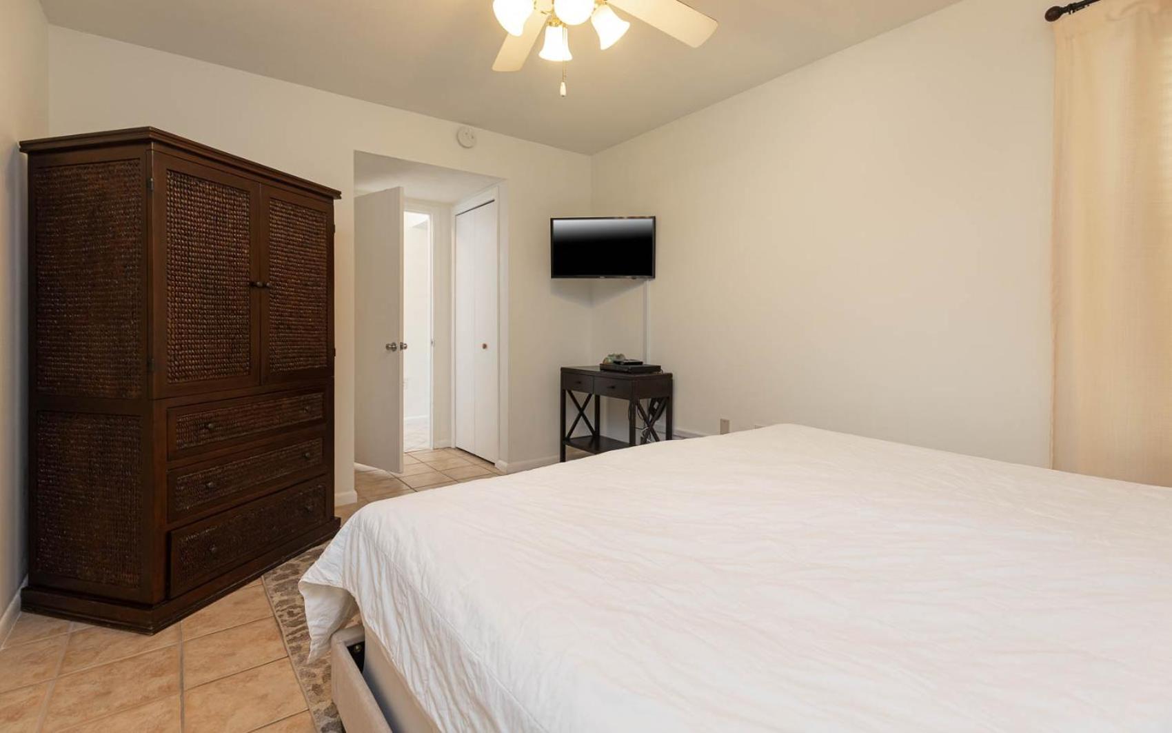 Island Winds West 671 Apartment