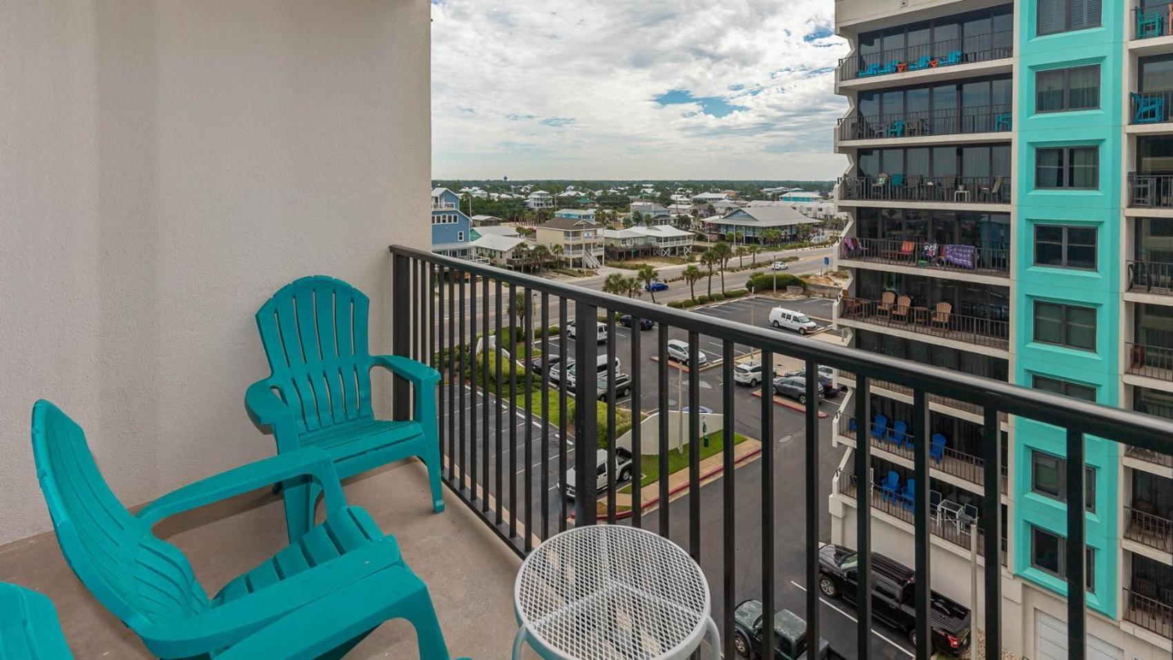 Apartment Island Winds West 671