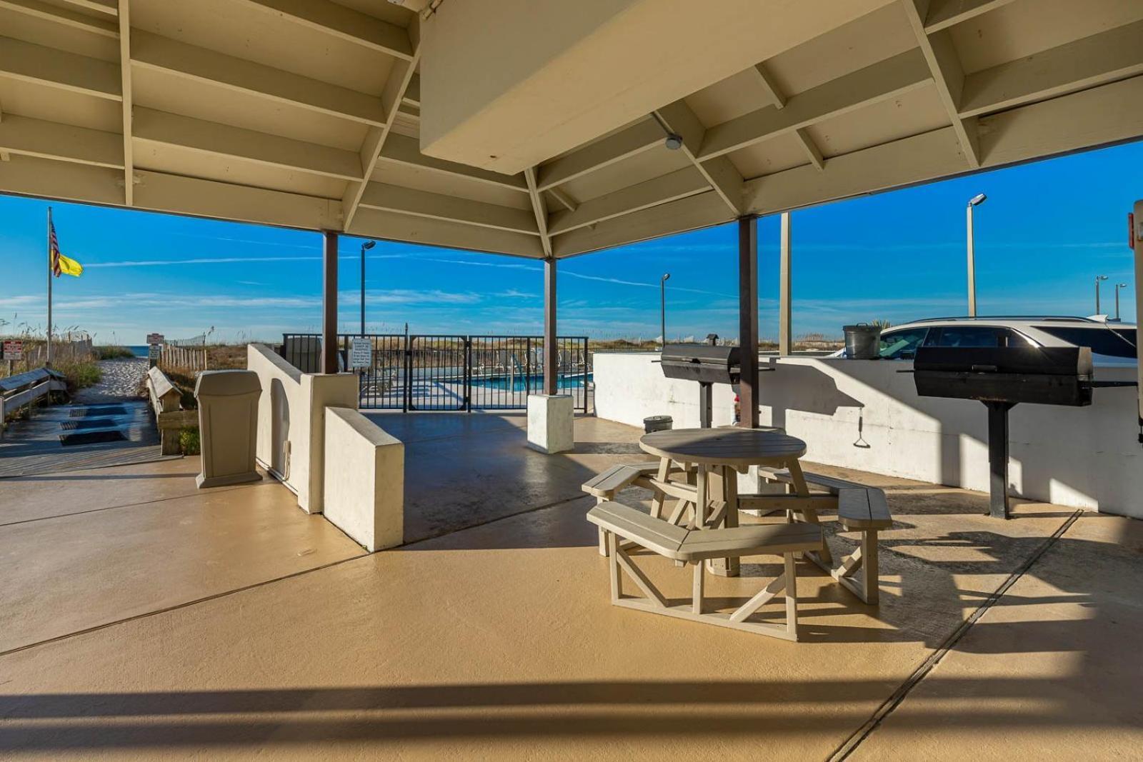 Apartment Island Winds East 201 Gulf Shores