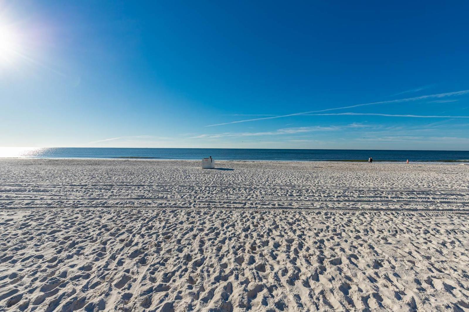 Apartment Island Winds East 201